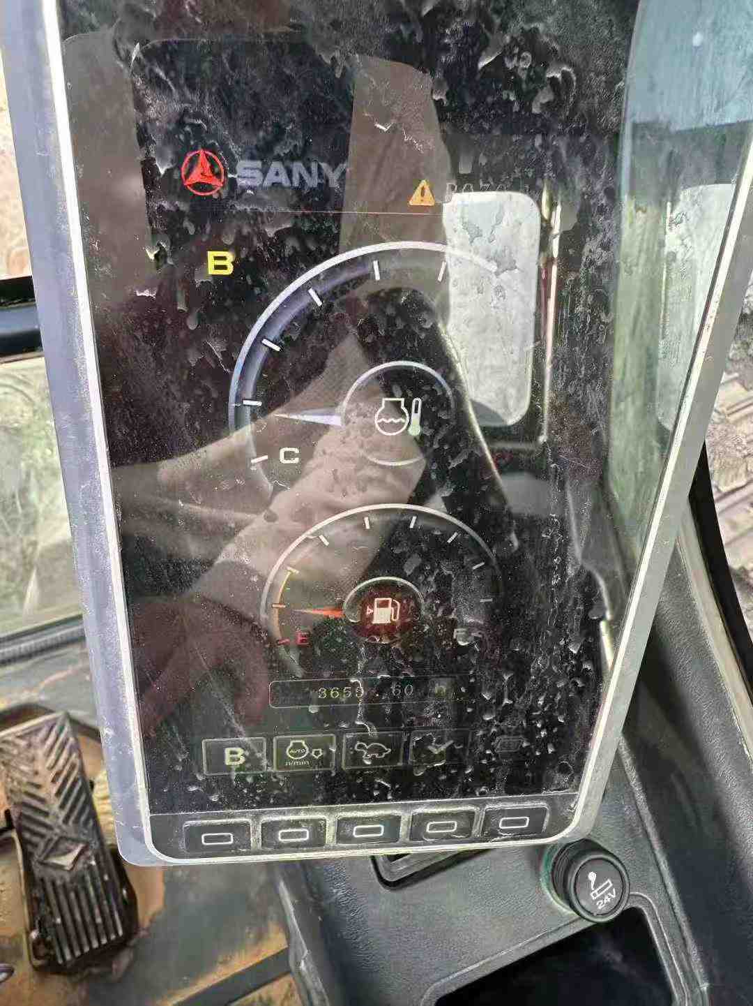 Used Sany SY60 Excavator 2021 Model / 7