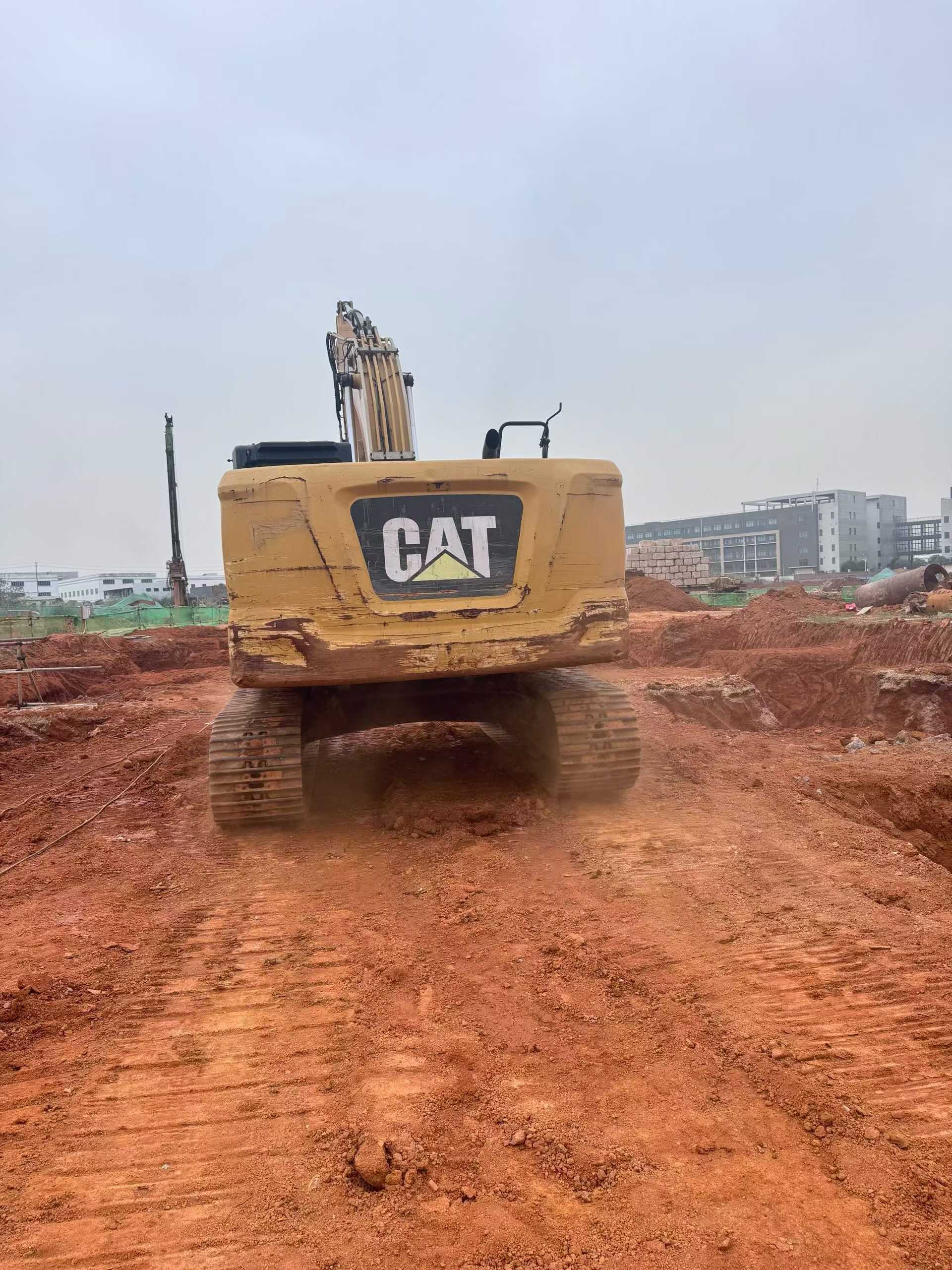 Buy Caterpillar 323 Used Excavator / 9 Used Caterpillar 323 Excavator 2018 Model / 9