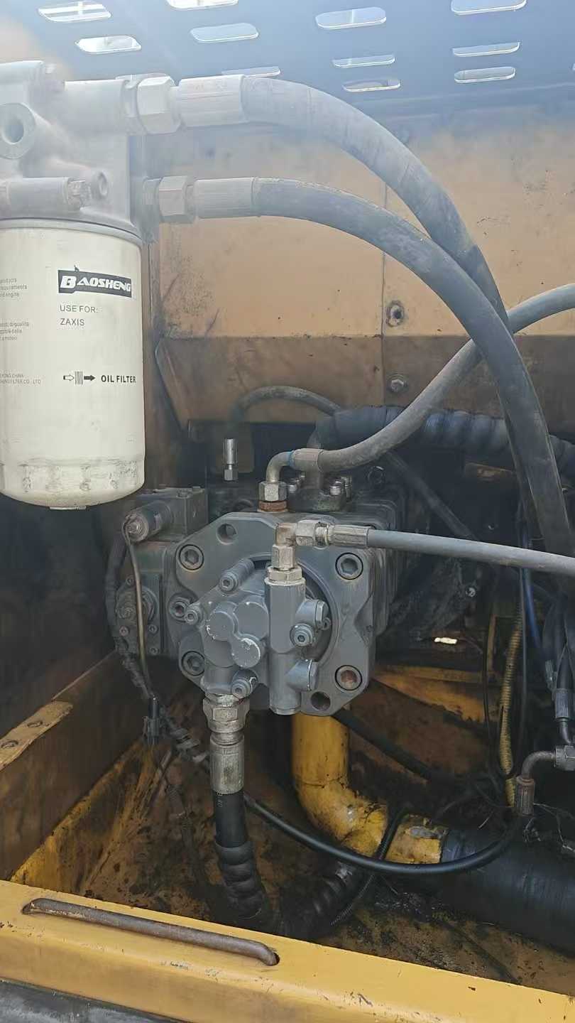 Used Sany SY135 Excavator 2016 Model / 5