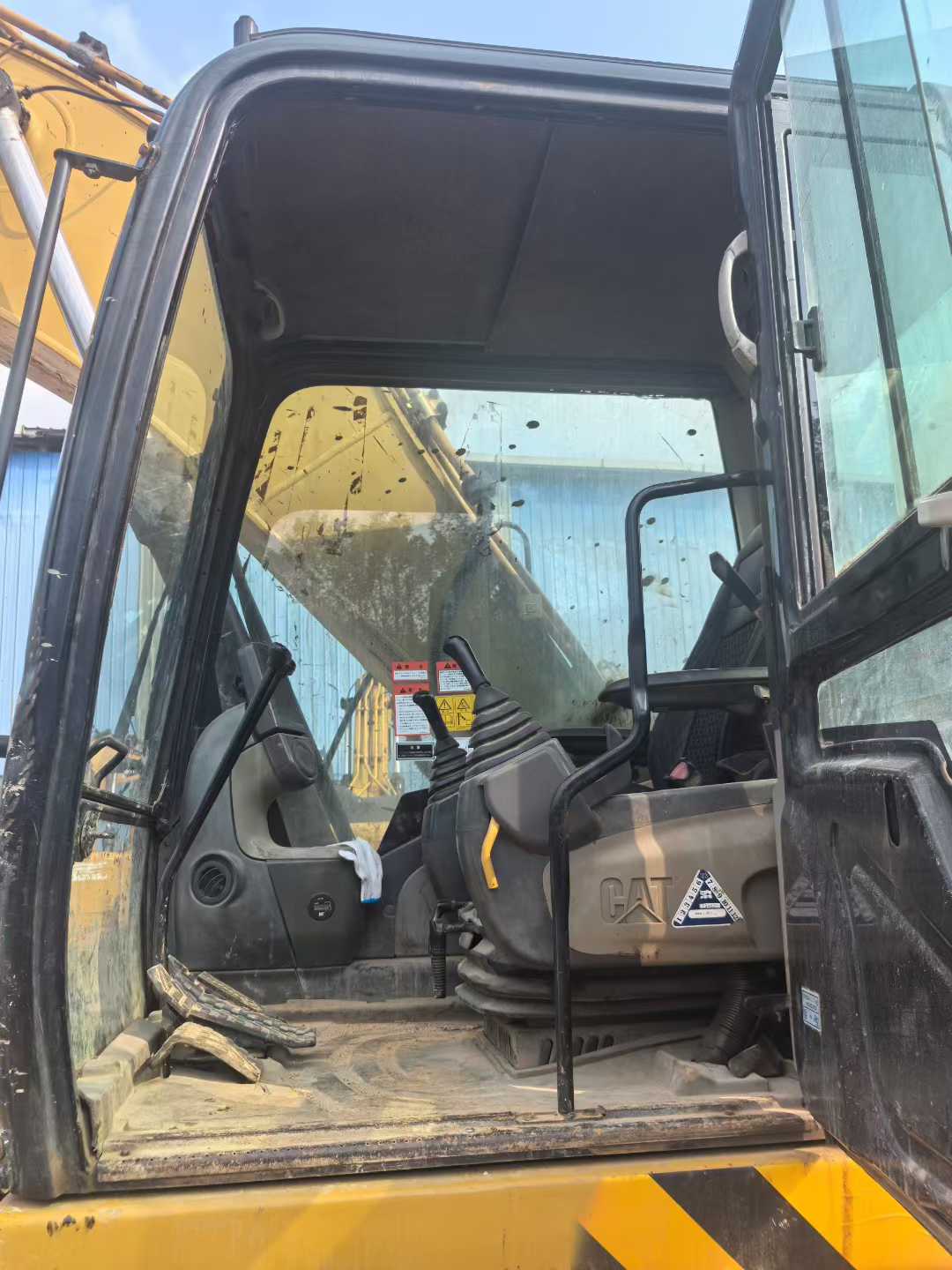 Used Caterpillar 320D Excavator 2016 Model / 7