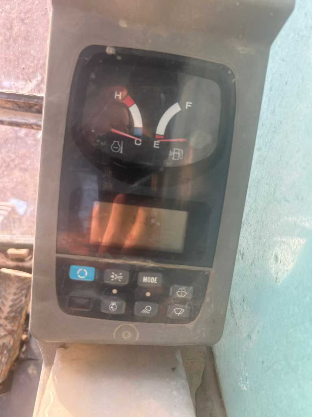 Used Kobelco SK200 Excavator 2016 Model / 9