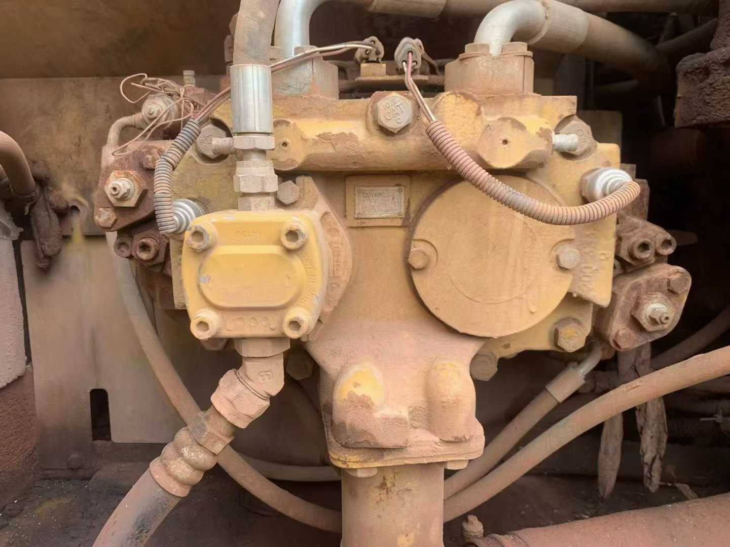 Used Caterpillar 320D Excavator 2016 Model / 7