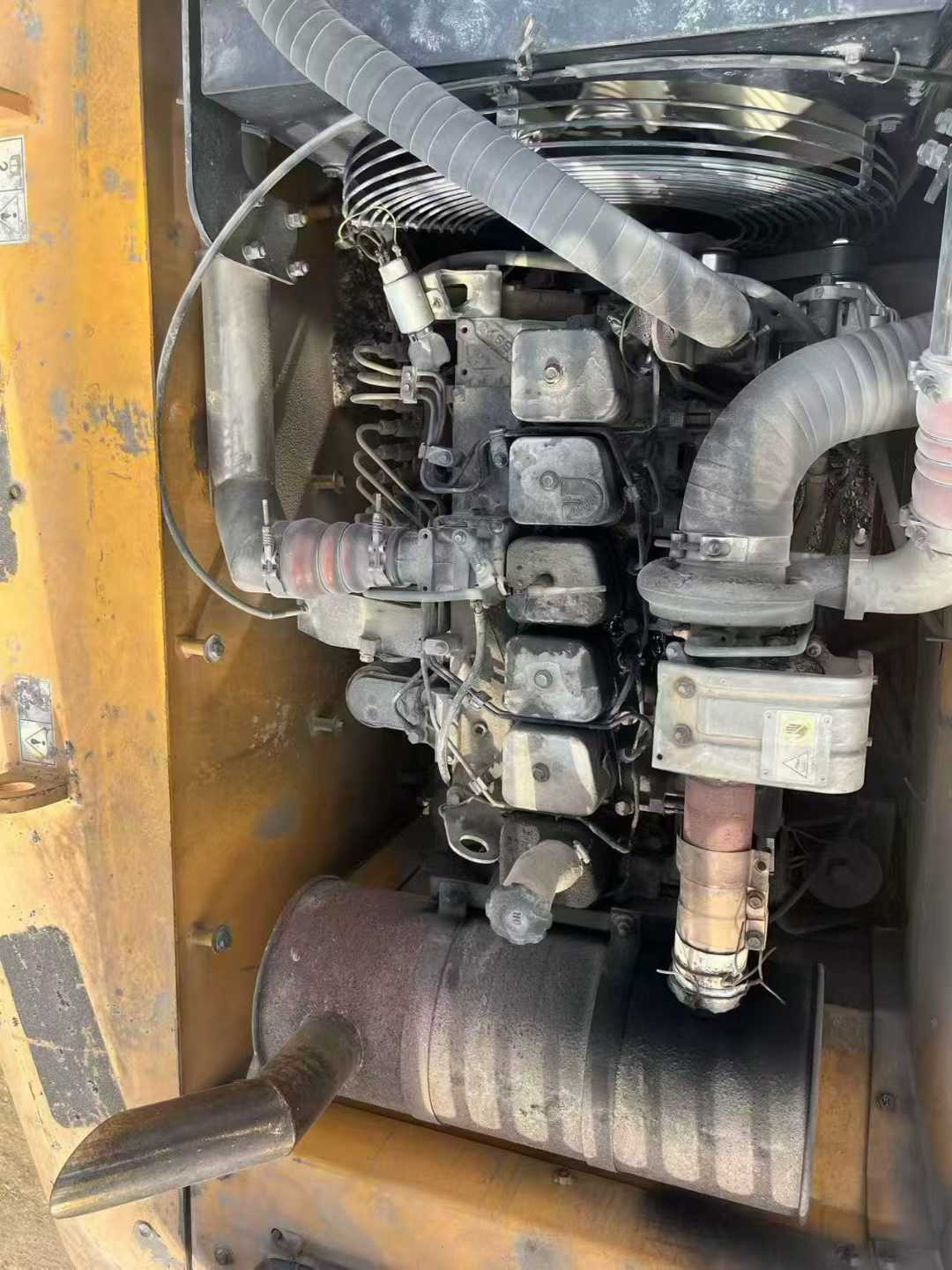 Buy Hyundai R215VSN Used Excavator / 5 Used Hyundai R215VSN Excavator 2014 Model / 5