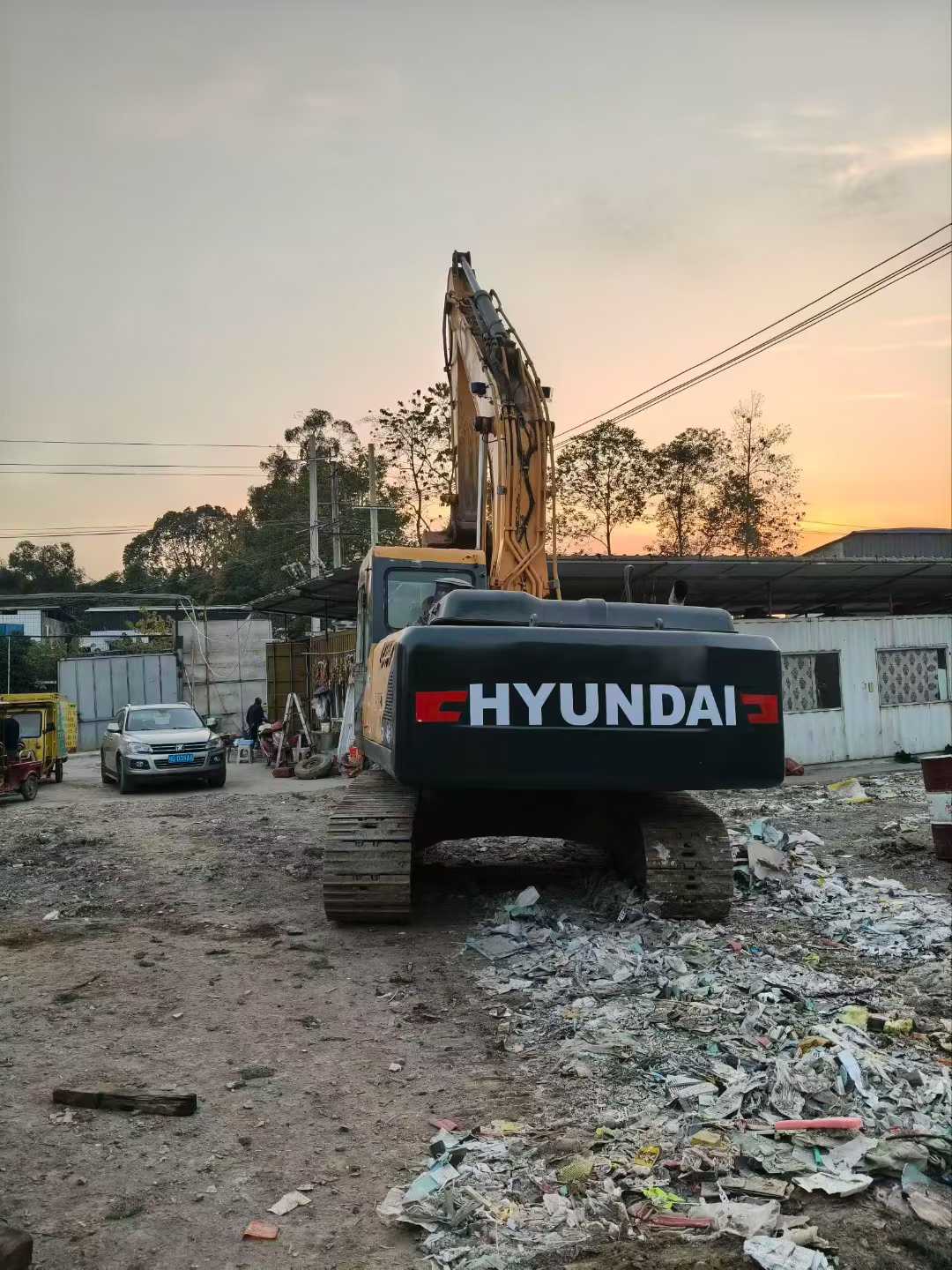 Buy Hyundai R215VS Used Excavator / 3 Used Hyundai R215VS Excavator 2016 Model / 3