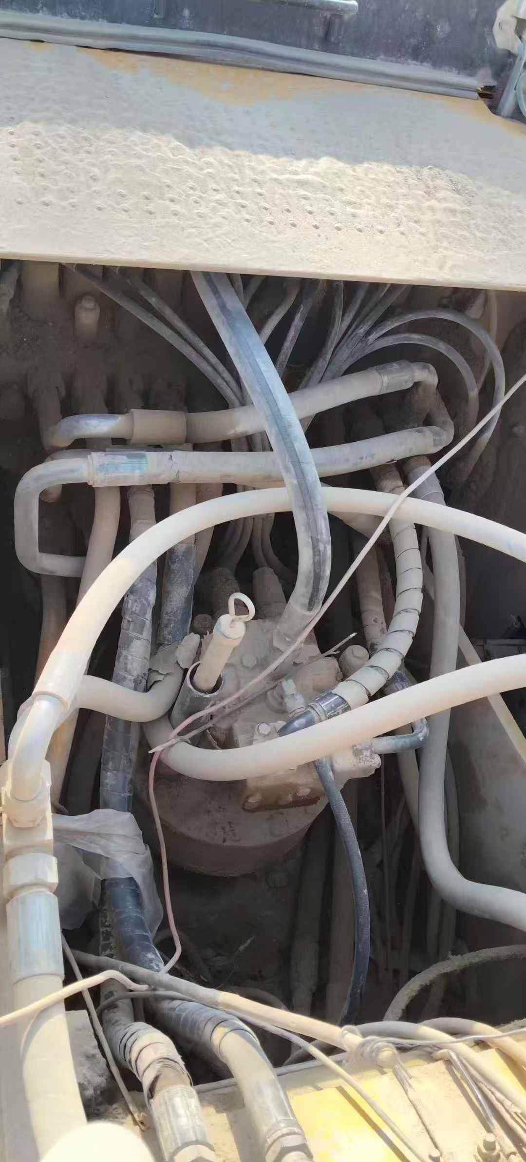 Used Caterpillar 323D2L Excavator 2016 Model / 6