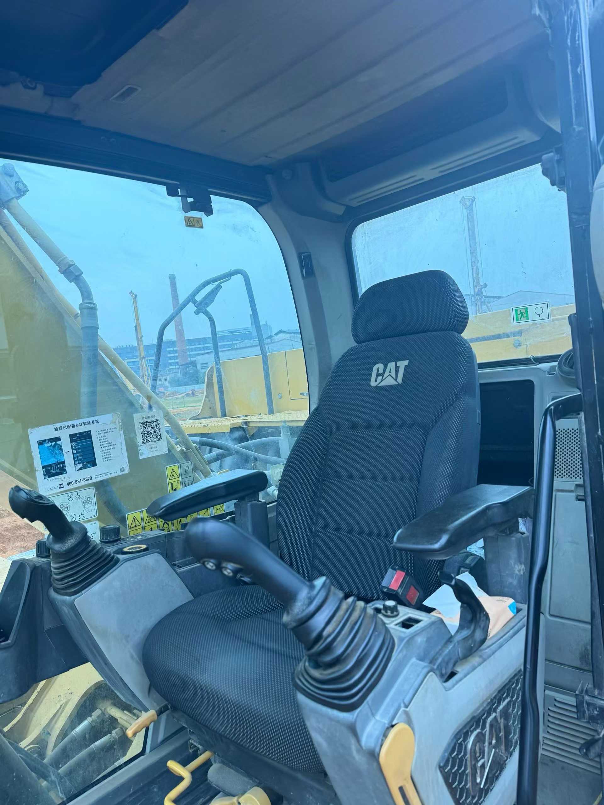 Buy Caterpillar 323 Used Excavator / 7 Used Caterpillar 323 Excavator 2018 Model / 7