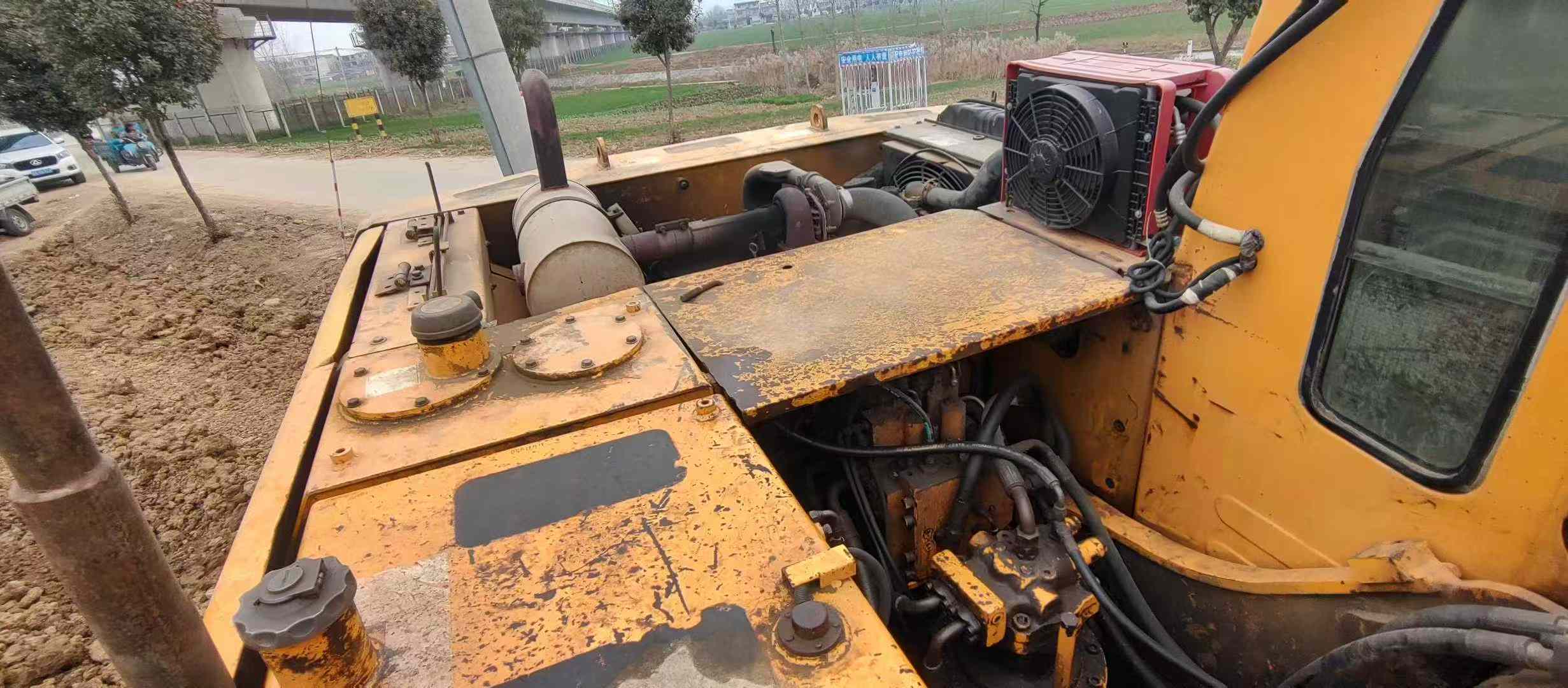 Used Hyundai R215-7 Excavator 2016 Model / 5