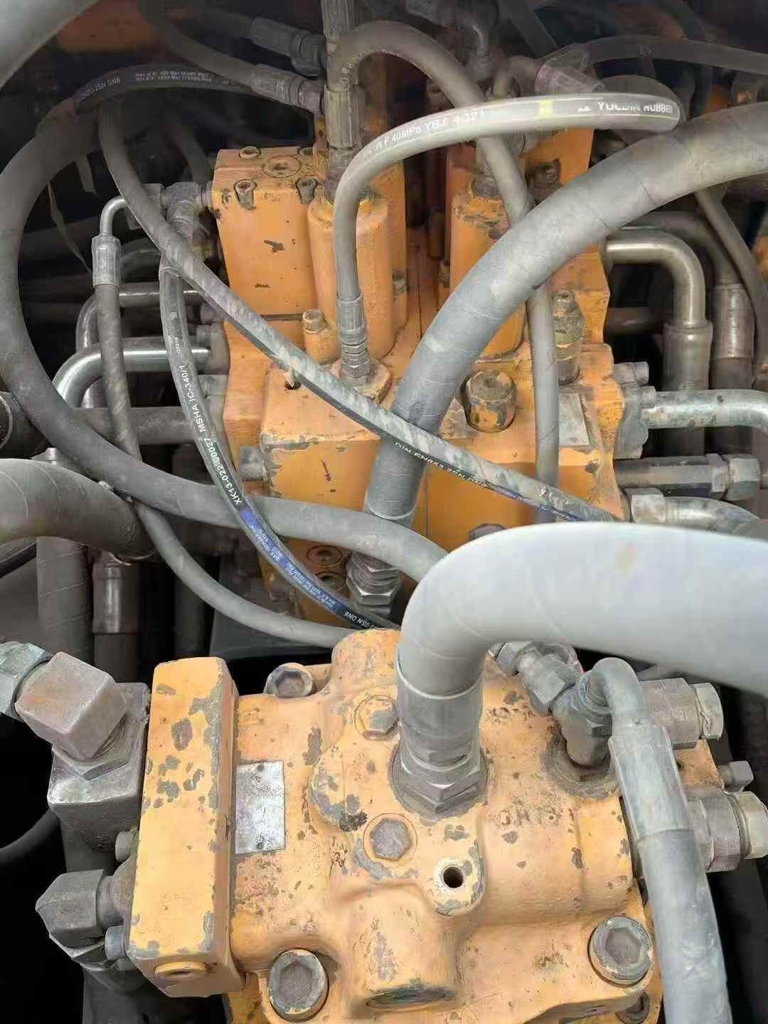 Used Hyundai R225LC-7S Excavator 2010 Model / 6