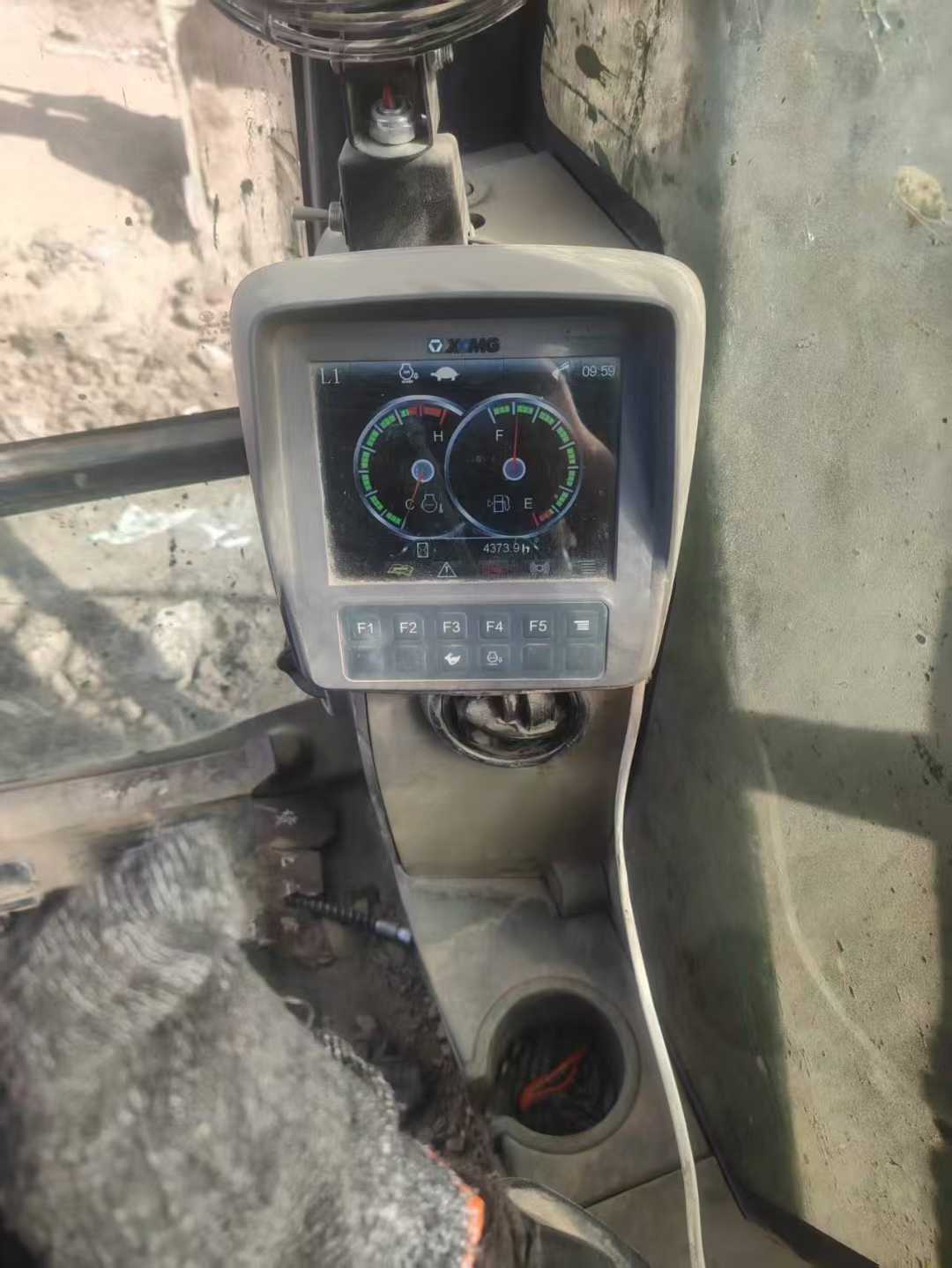 Used XCMG XE135GA Excavator 2021 Model / 4