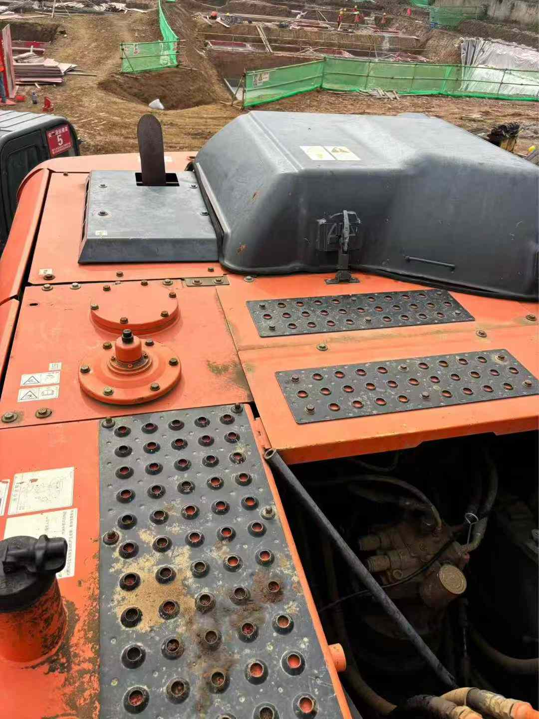 Used Hitachi ZAXIS200 Excavator 2017 Model / 7