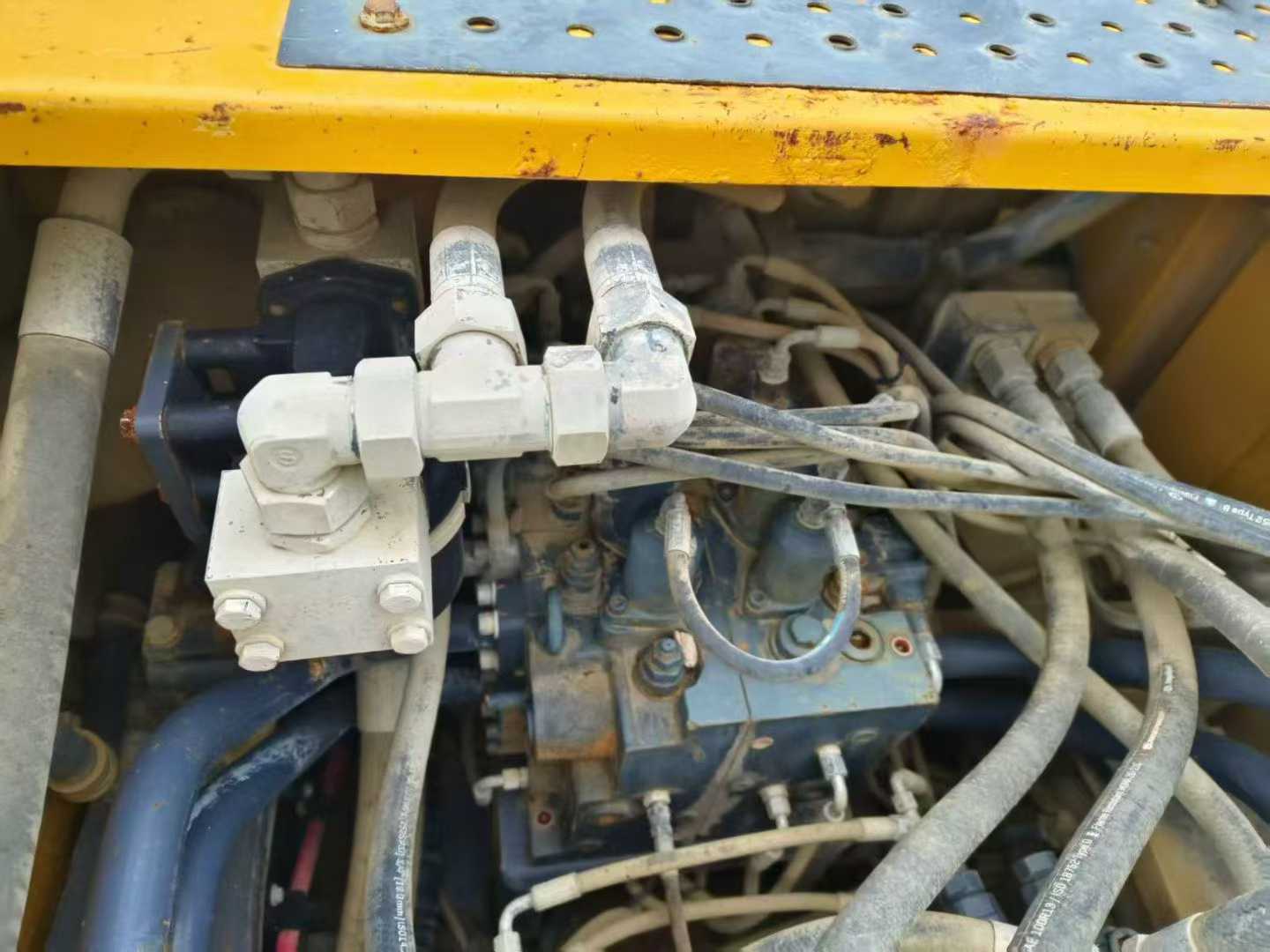 Used XCMG XE470 Excavator 2021 Model / 8