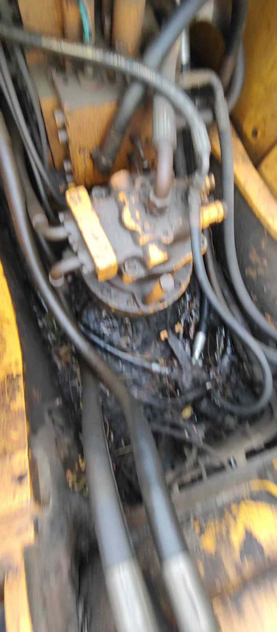 Used Hyundai R215-7 Excavator 2016 Model / 3