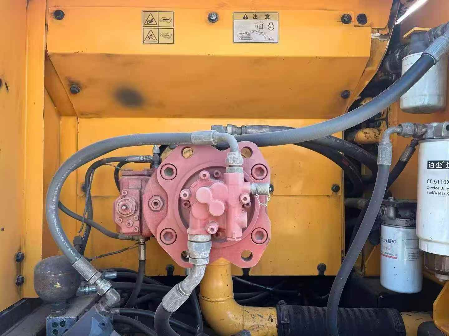 Used Hyundai R225LC-7S Excavator 2013 Model / 7