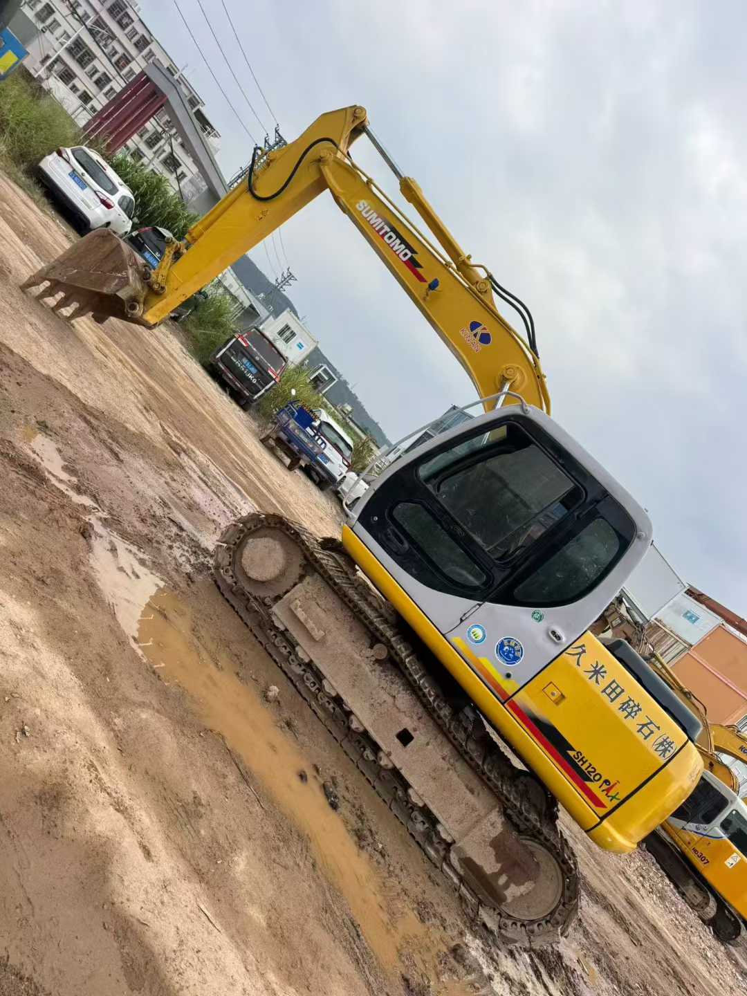 Buy Sumitomo SH120-3 Used Excavator / 1