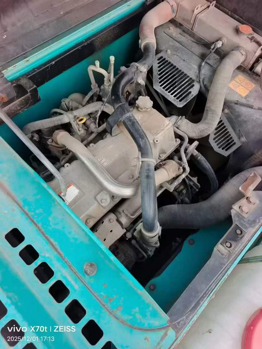 Buy Kobelco SK200 Used Excavator / 7 Used Kobelco SK200 Excavator 2017 Model / 7