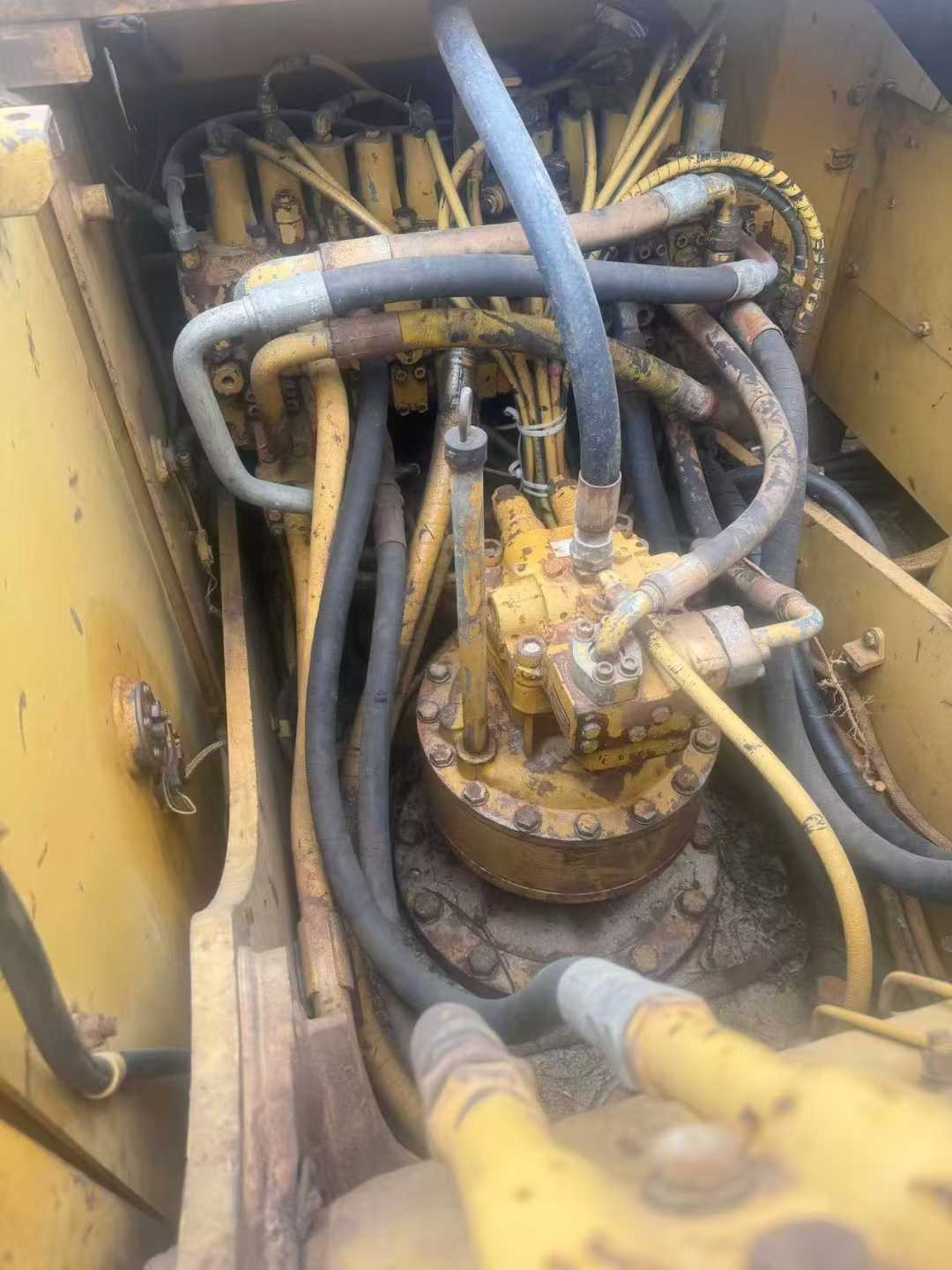 Buy Caterpillar 320C Used Excavator / 2 Used Caterpillar 320C Excavator 2016 Model / 2