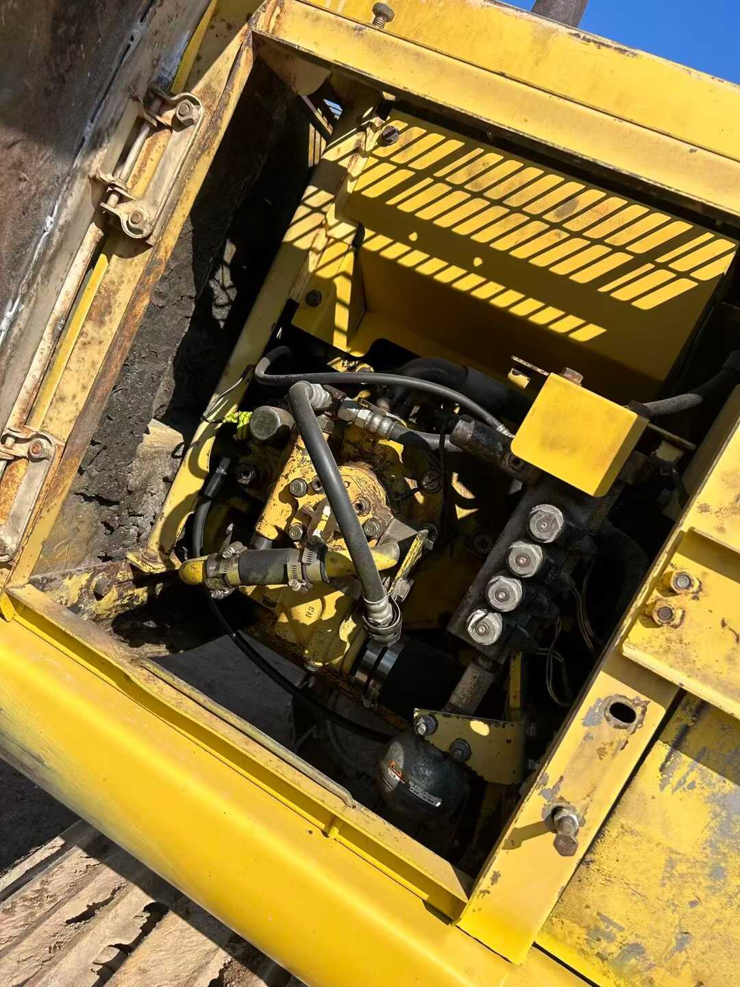 Buy Komatsu PW100 Used Excavator / 7 Used Komatsu PW100 Excavator 2016 Model / 7