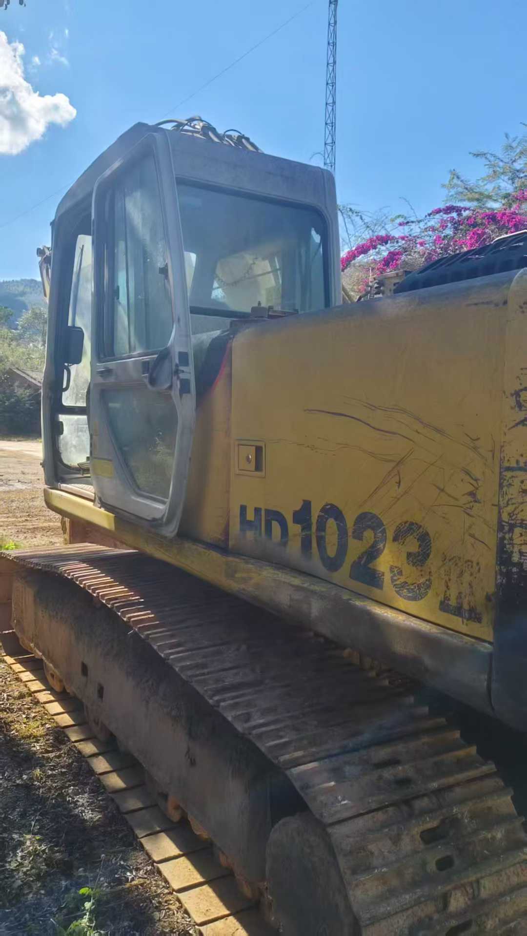 Buy Kato HD1023 Used Excavator / 2 Used Kato HD1023 Excavator 2016 Model / 2