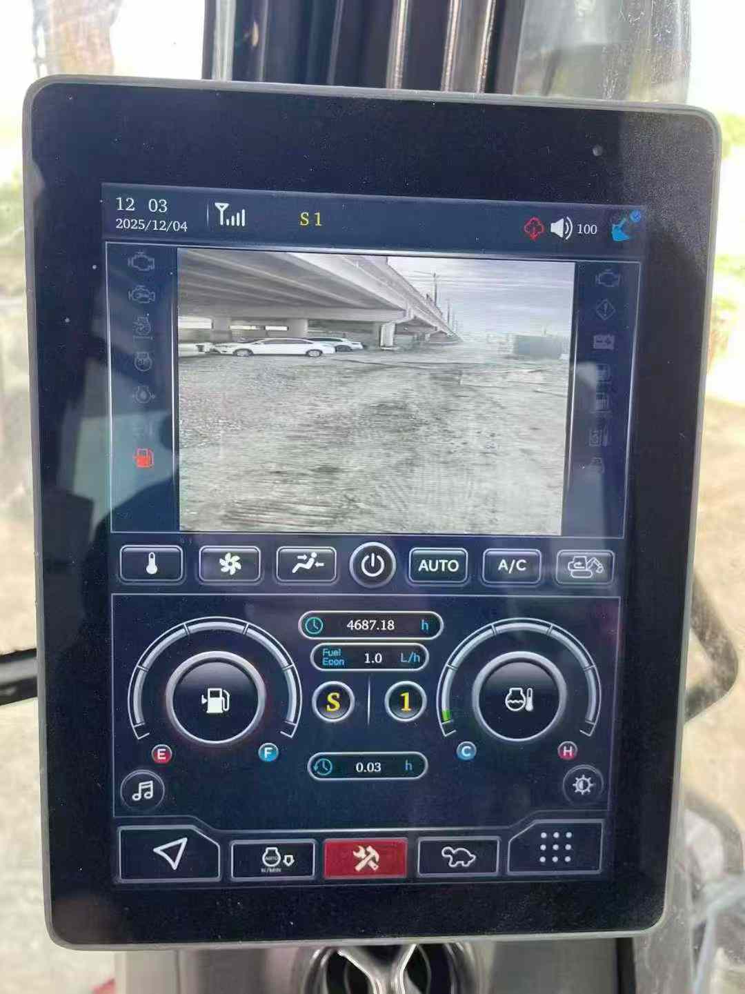 Used Sany SY135 Excavator 2021 Model / 4