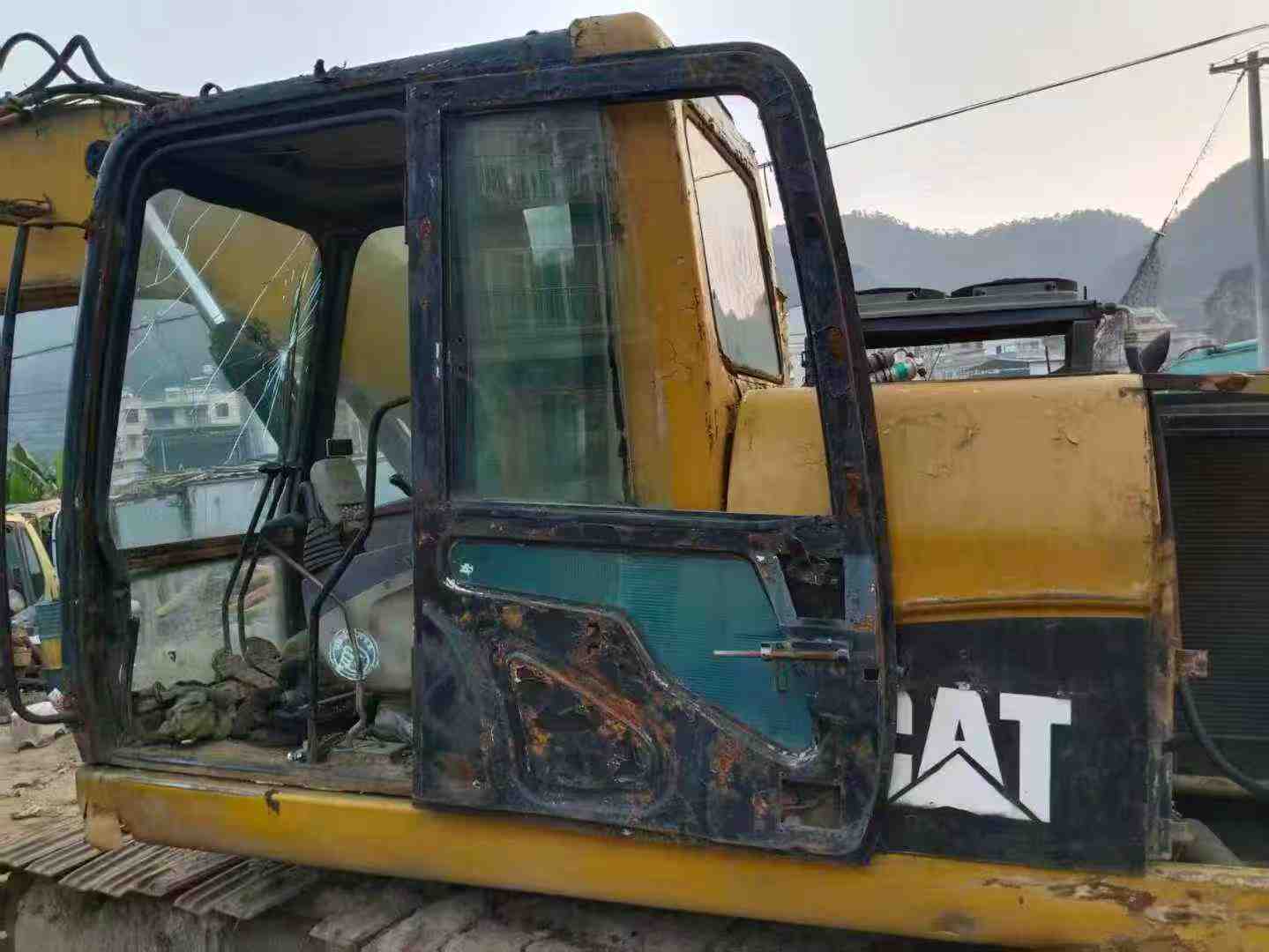 Buy Caterpillar CT20 Used Excavator / 1