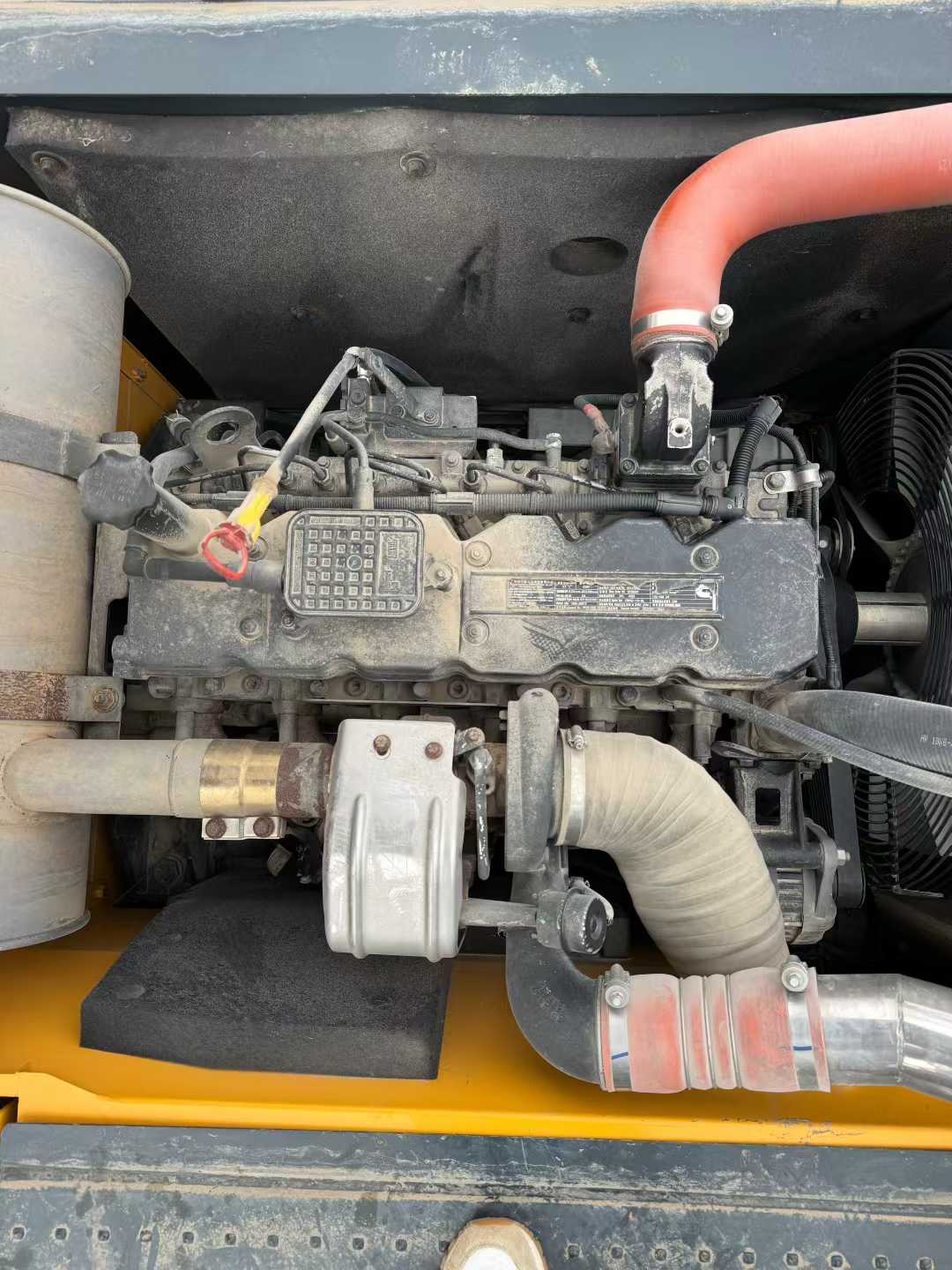 Buy Hyundai R225LVS Used Excavator / 6 Used Hyundai R225LVS Excavator 2021 Model / 6