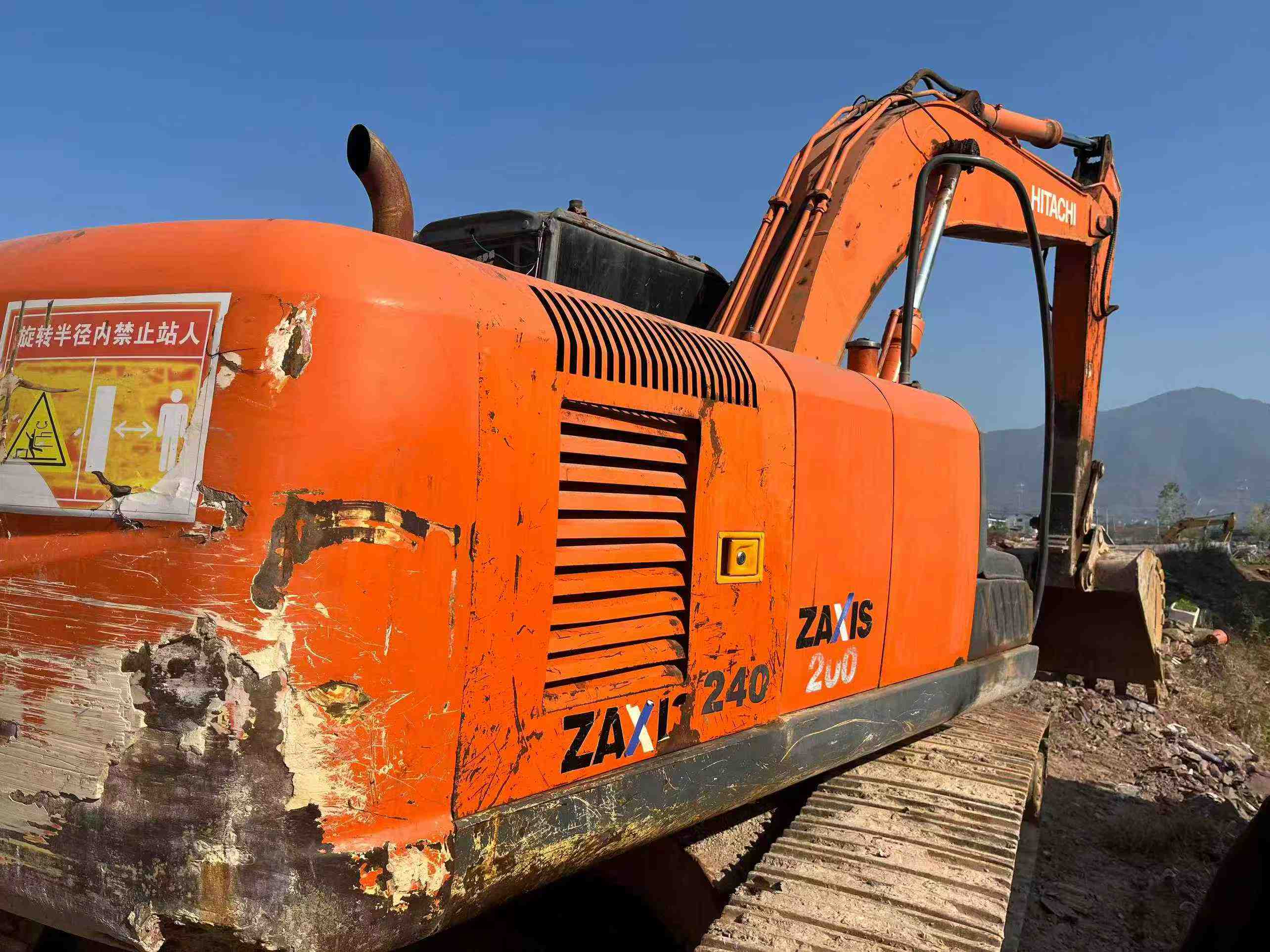 Used Hitachi ZAXIS200 Excavator 2016 Model / 2
