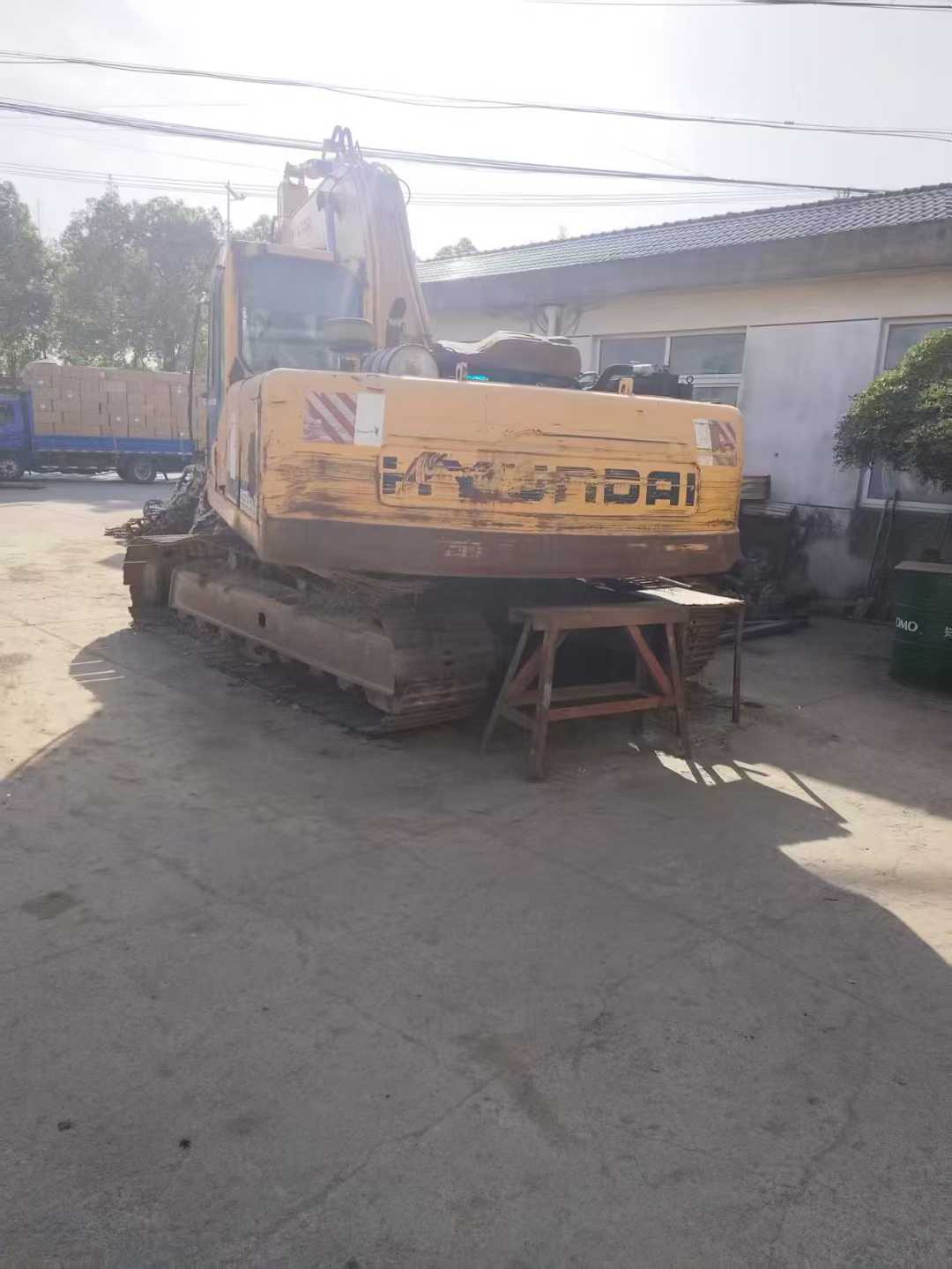 Buy Hyundai R210-5D Used Excavator / 1