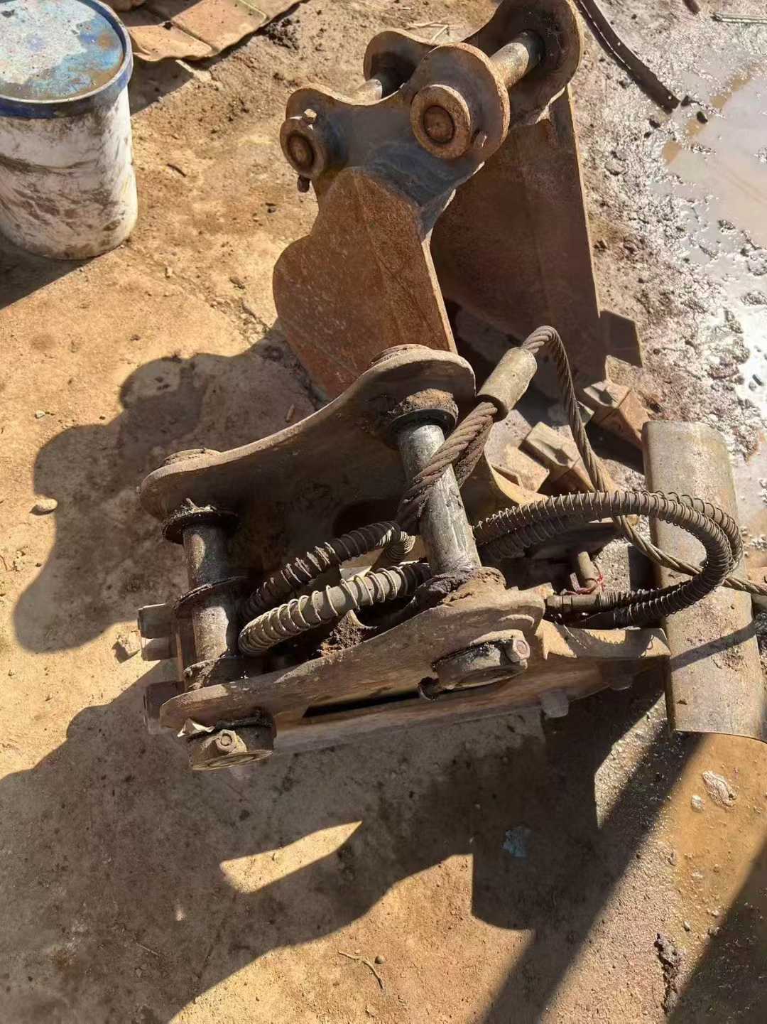 Used XCMG XE60 Excavator 2016 Model / 4