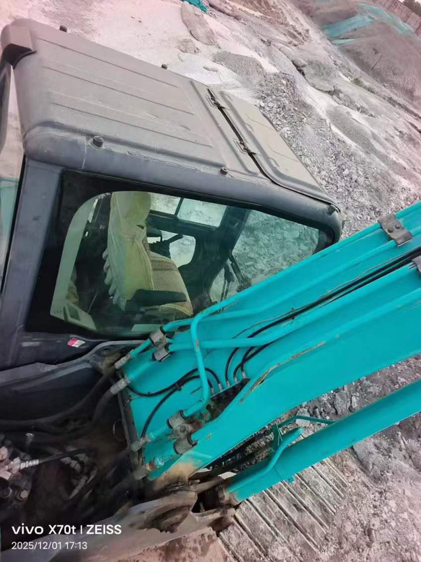 Buy Kobelco SK200 Used Excavator / 8 Used Kobelco SK200 Excavator 2017 Model / 8