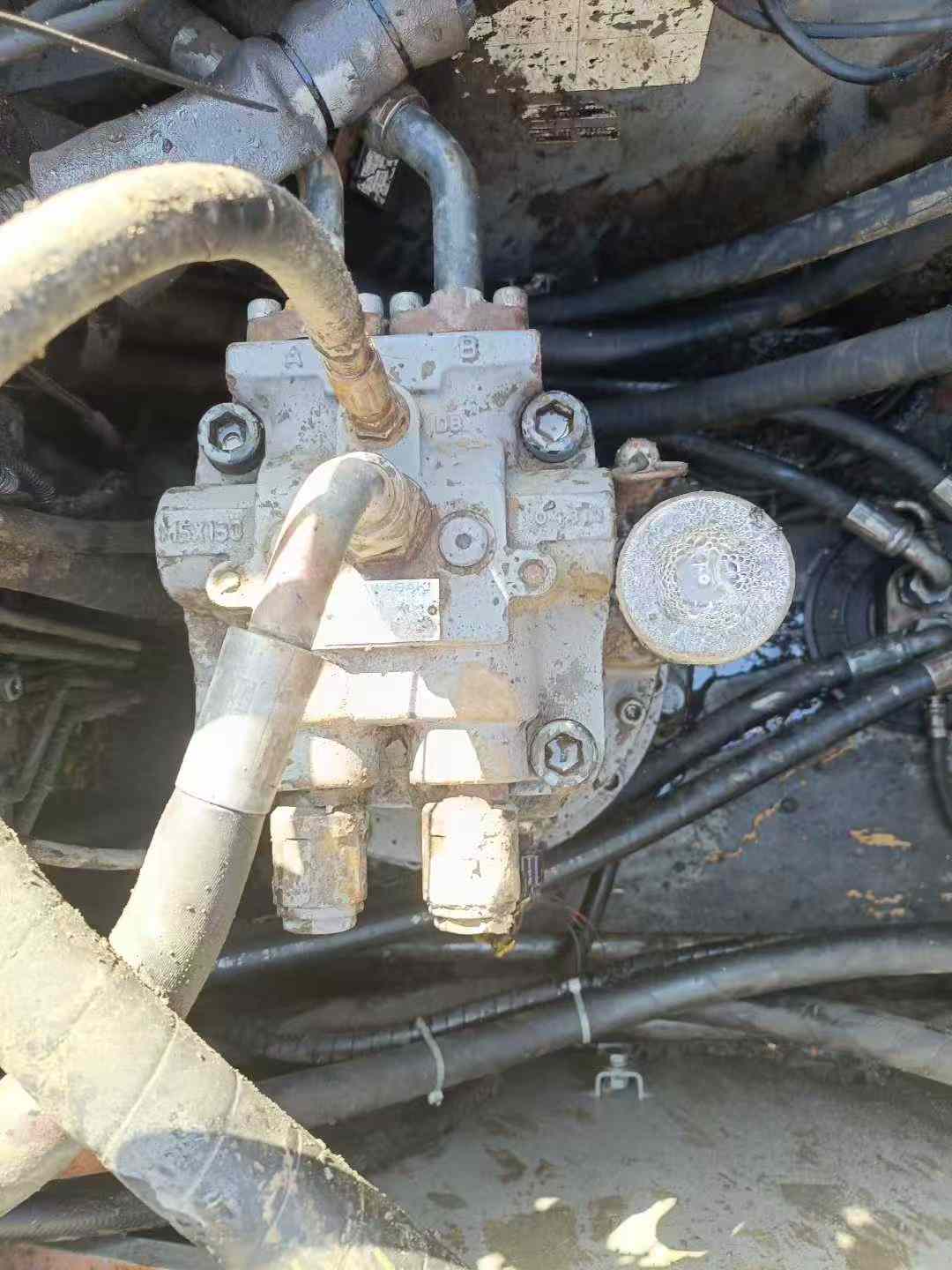 Used Hitachi ZAXIS200 Excavator 2016 Model / 6