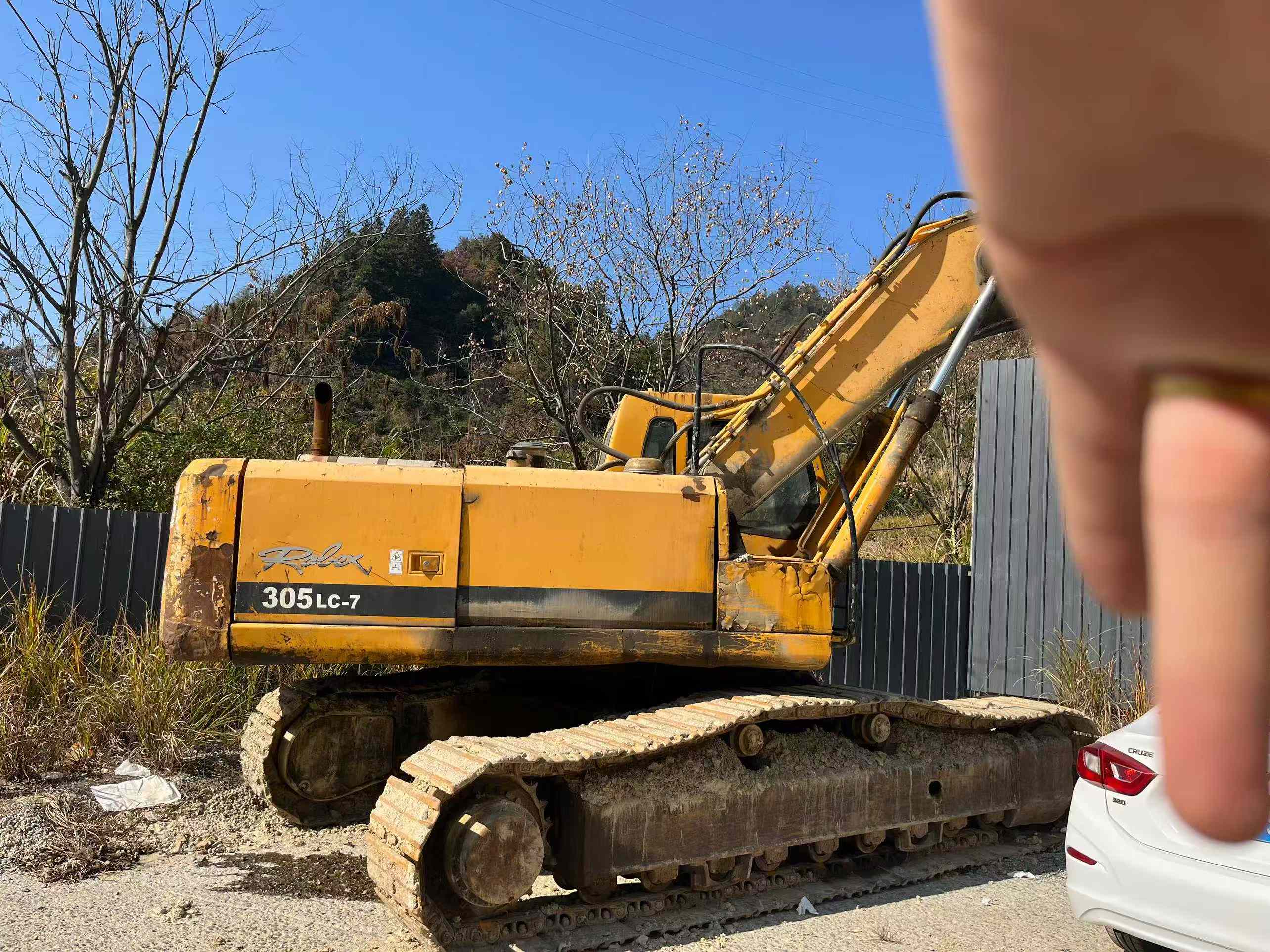 Buy Hyundai R305LC-7 Used Excavator / 1