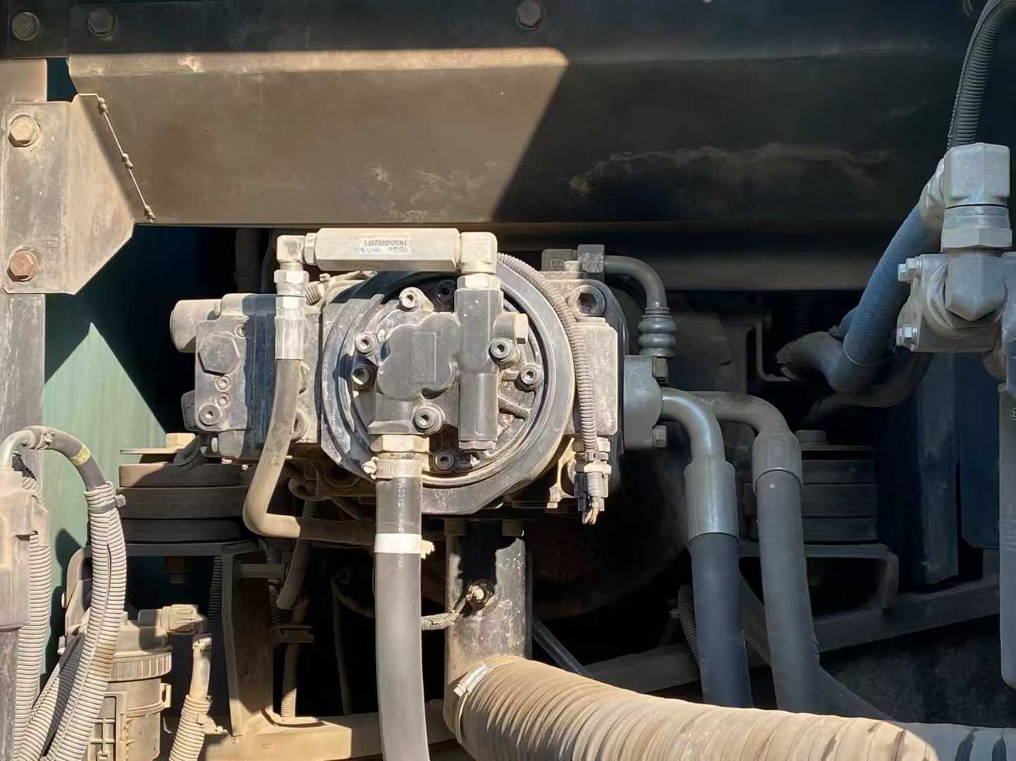 Buy Kobelco SK60 Used Excavator / 1