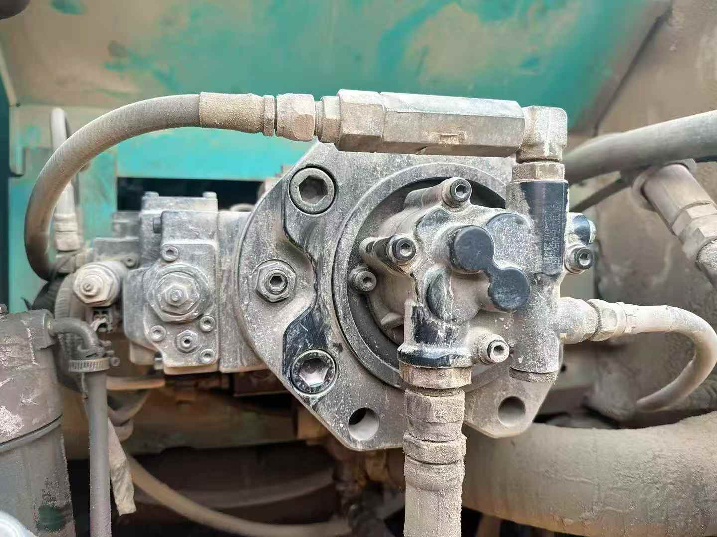 Buy Kobelco SK210 Used Excavator / 6 Used Kobelco SK210 Excavator 2012 Model / 6