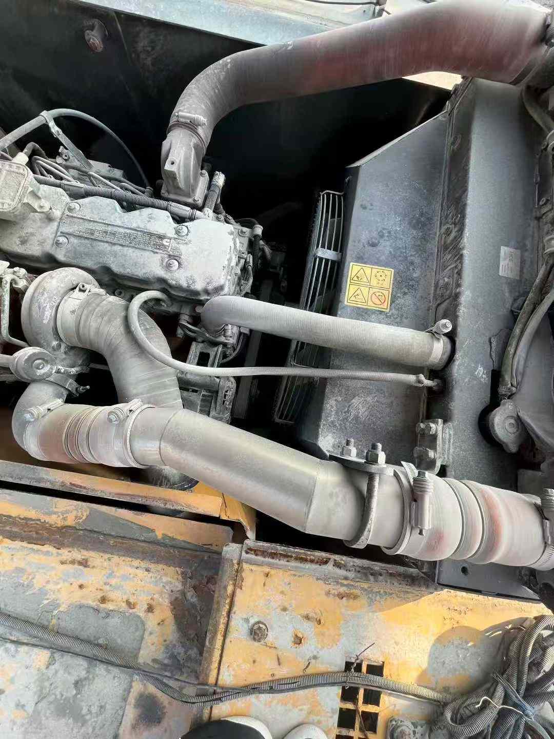 Buy Hyundai R215VSN Used Excavator / 4 Used Hyundai R215VSN Excavator 2020 Model / 4