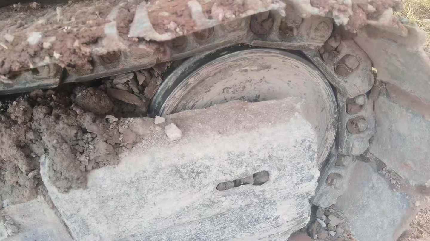 Buy Hitachi ZAXIS200 Used Excavator / 4 Used Hitachi ZAXIS200 Excavator 2016 Model / 4