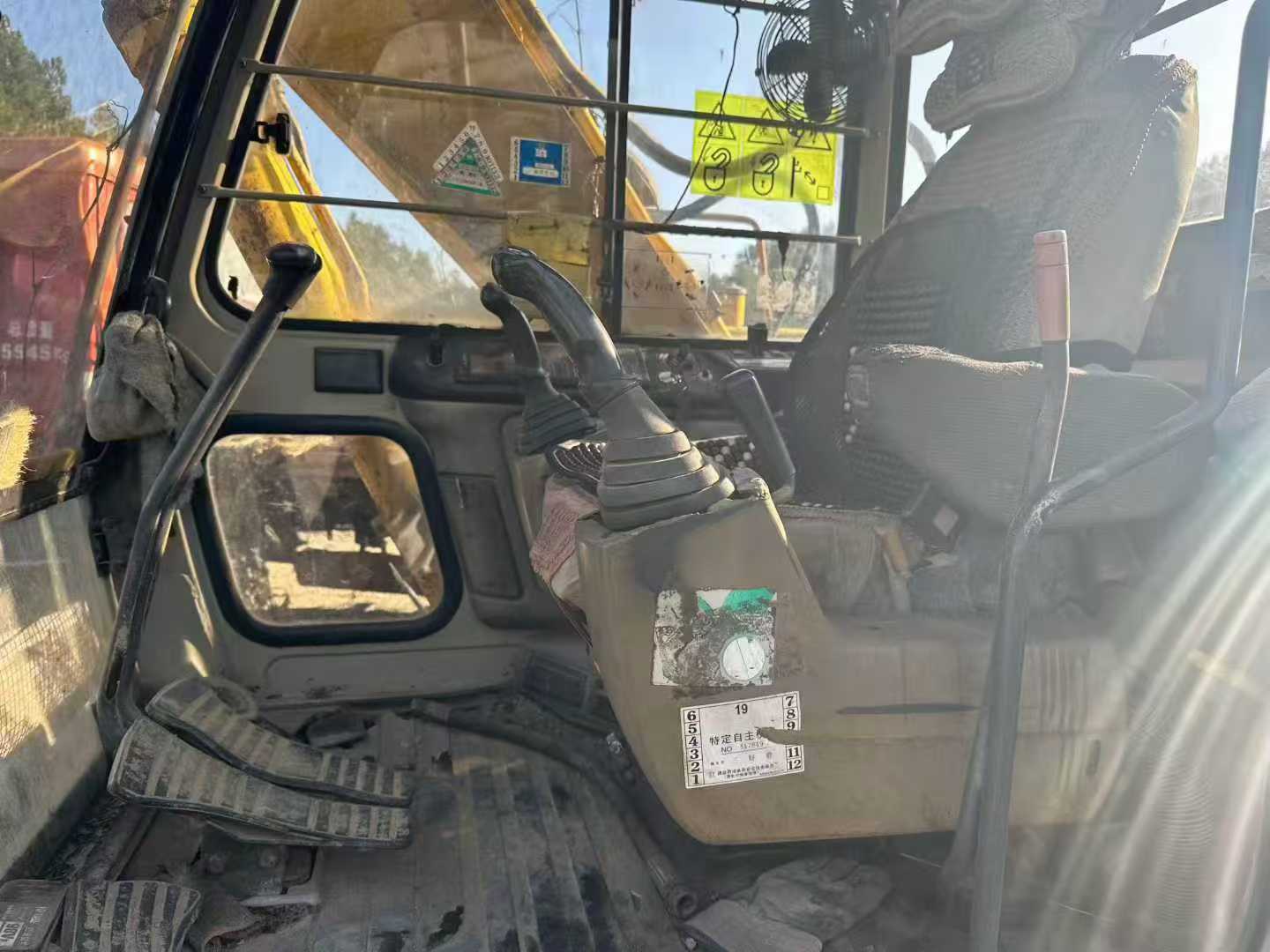 Buy Kato HD512 Used Excavator / 4 Used Kato HD512 Excavator 2016 Model / 4