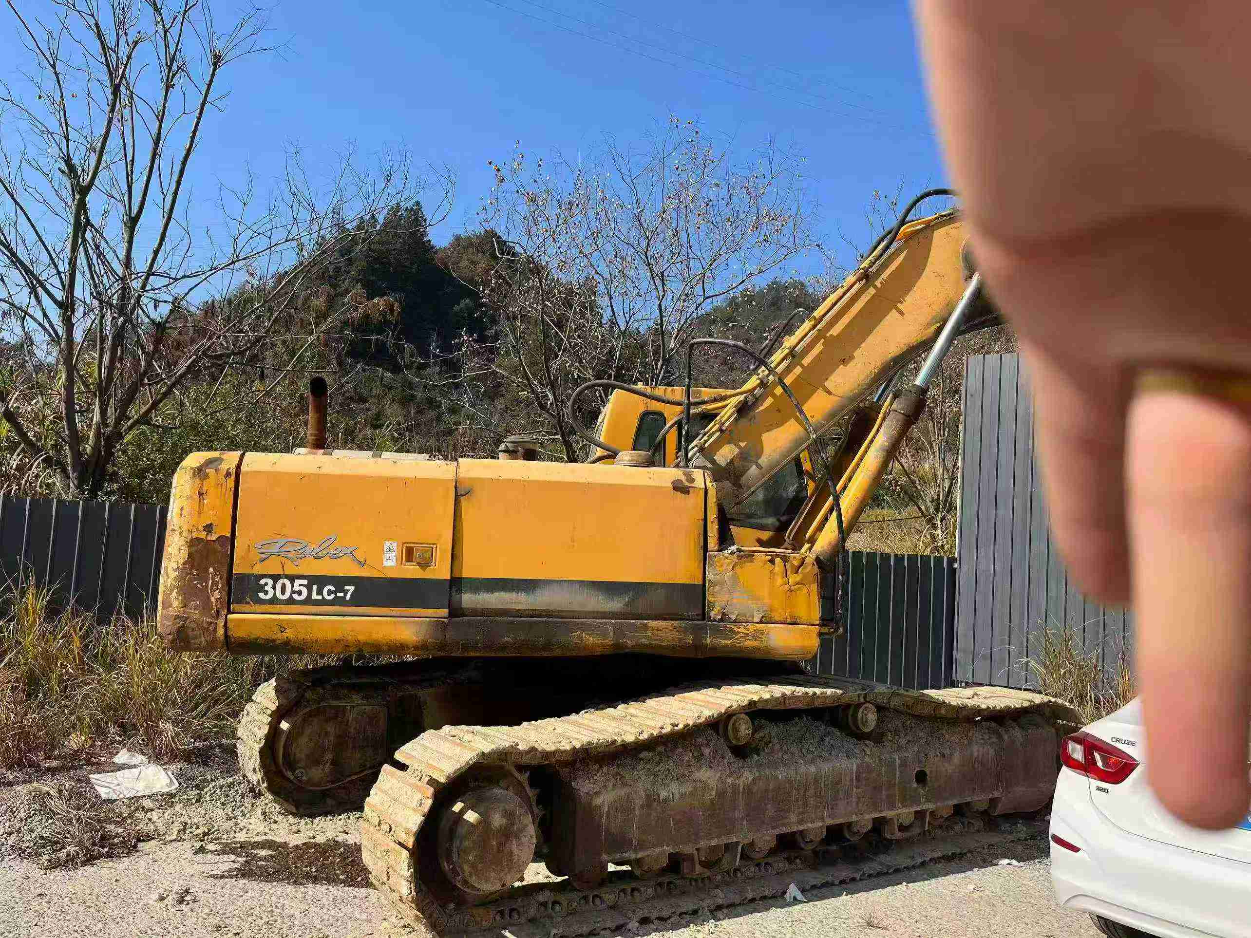 Buy Hyundai HX305L Used Excavator / 1