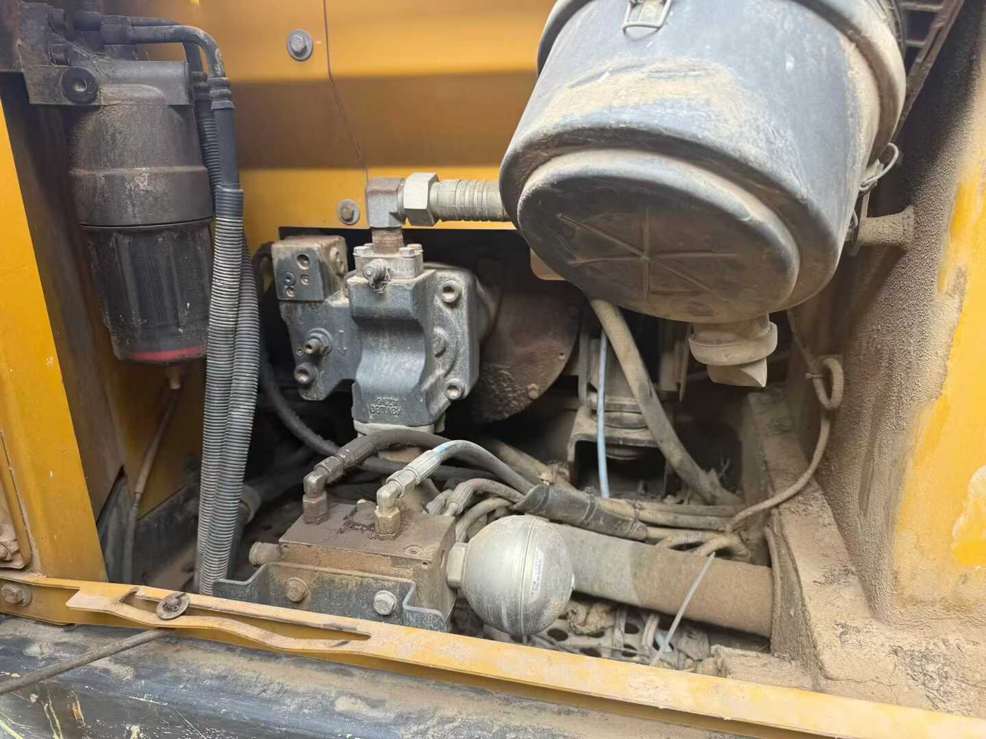 Buy XCMG XE80 Used Excavator / 4 Used XCMG XE80 Excavator 2015 Model / 4