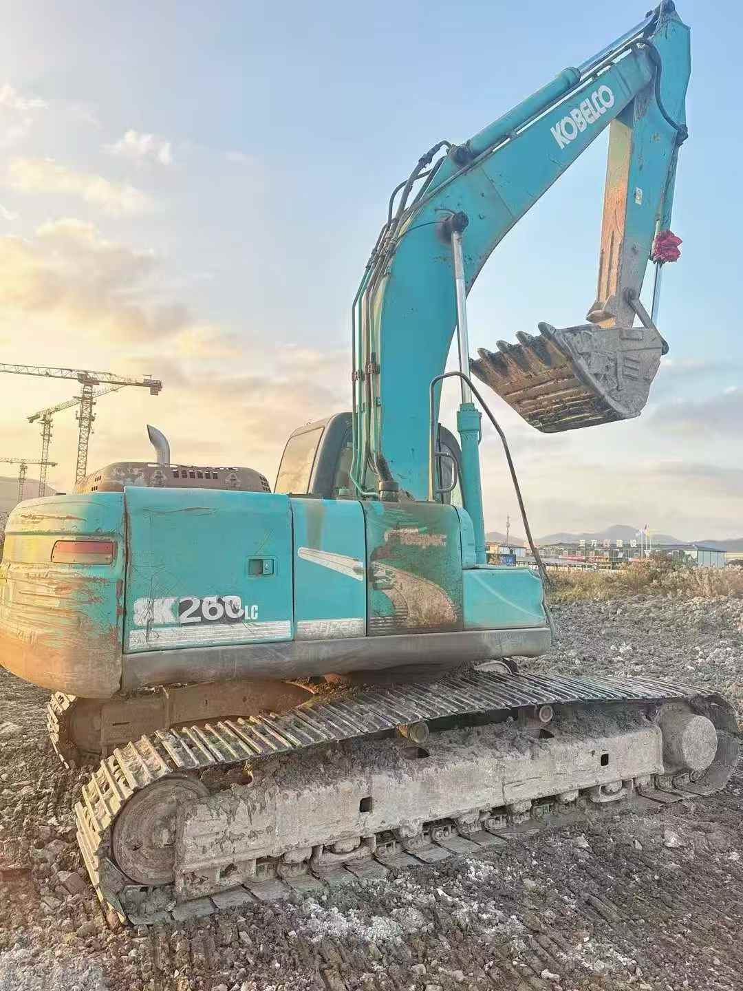 Buy Kobelco SK210 Used Excavator / 1