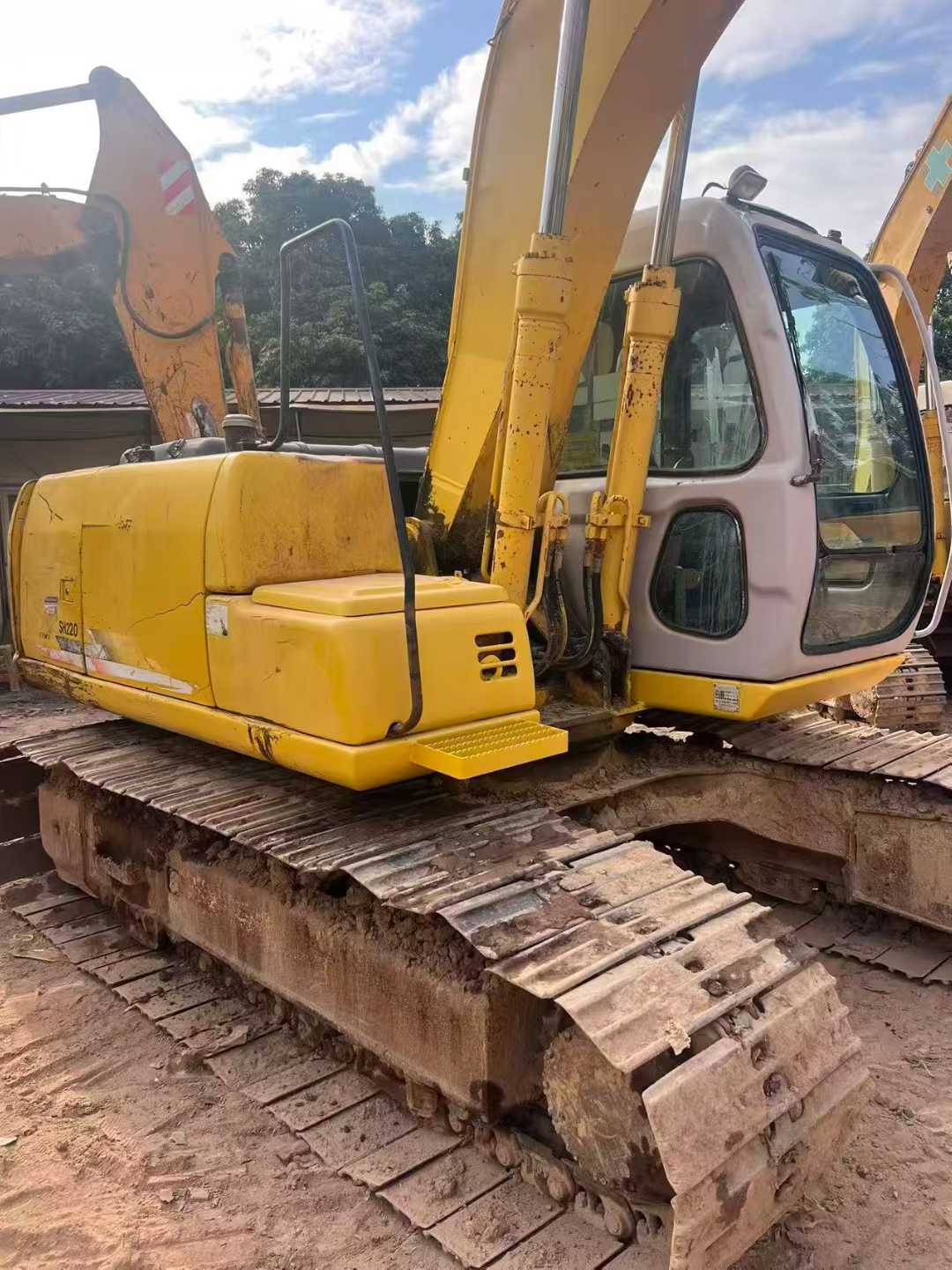 Buy Sumitomo SH120-3 Used Excavator / 4 Used Sumitomo SH120-3 Excavator 2016 Model / 4