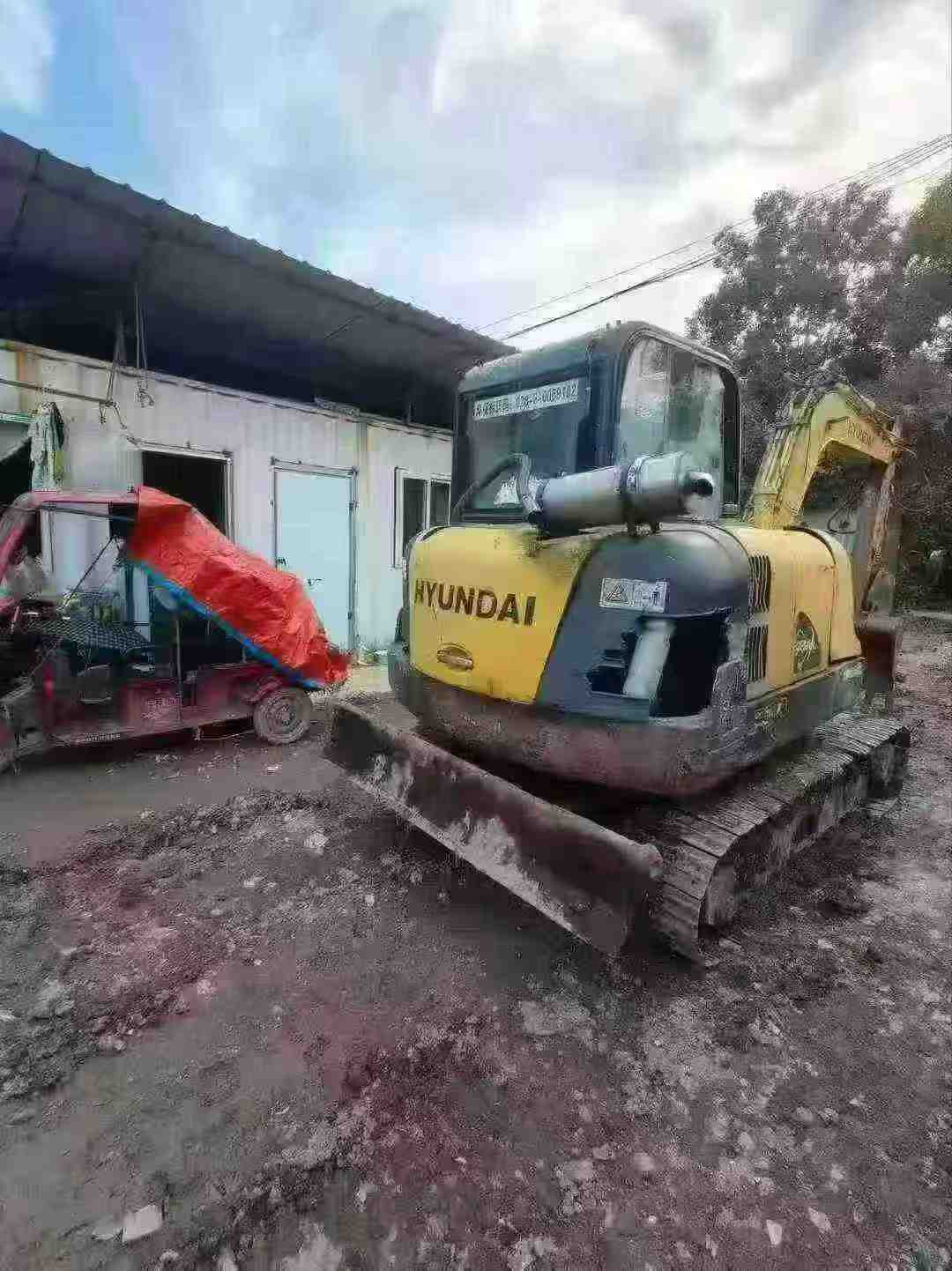 Buy Hyundai HX60 Used Excavator / 5 Used Hyundai HX60 Excavator 2013 Model / 5