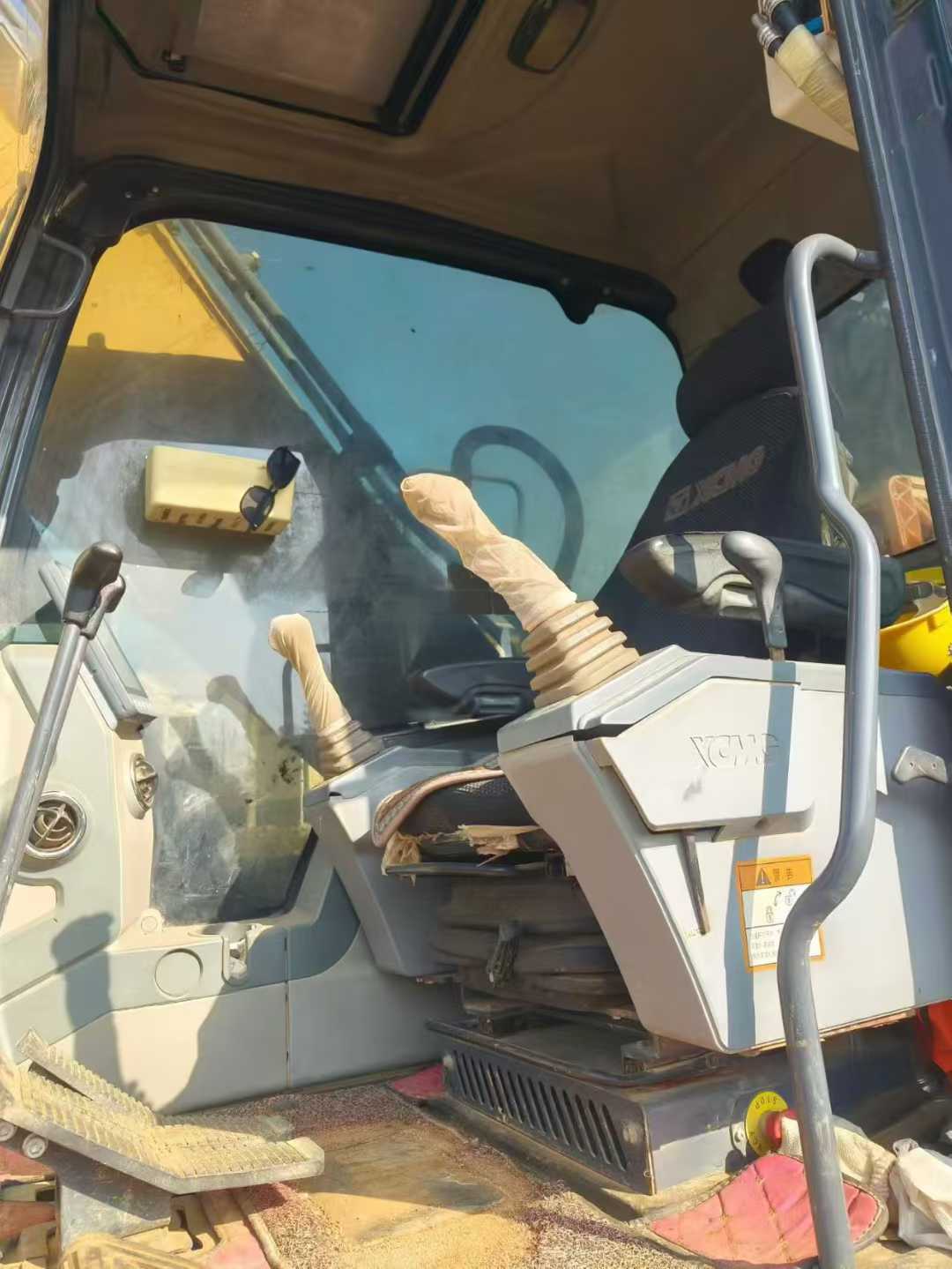 Buy XCMG LW200 Used Excavator / 5 Used XCMG LW200 Excavator 2019 Model / 5