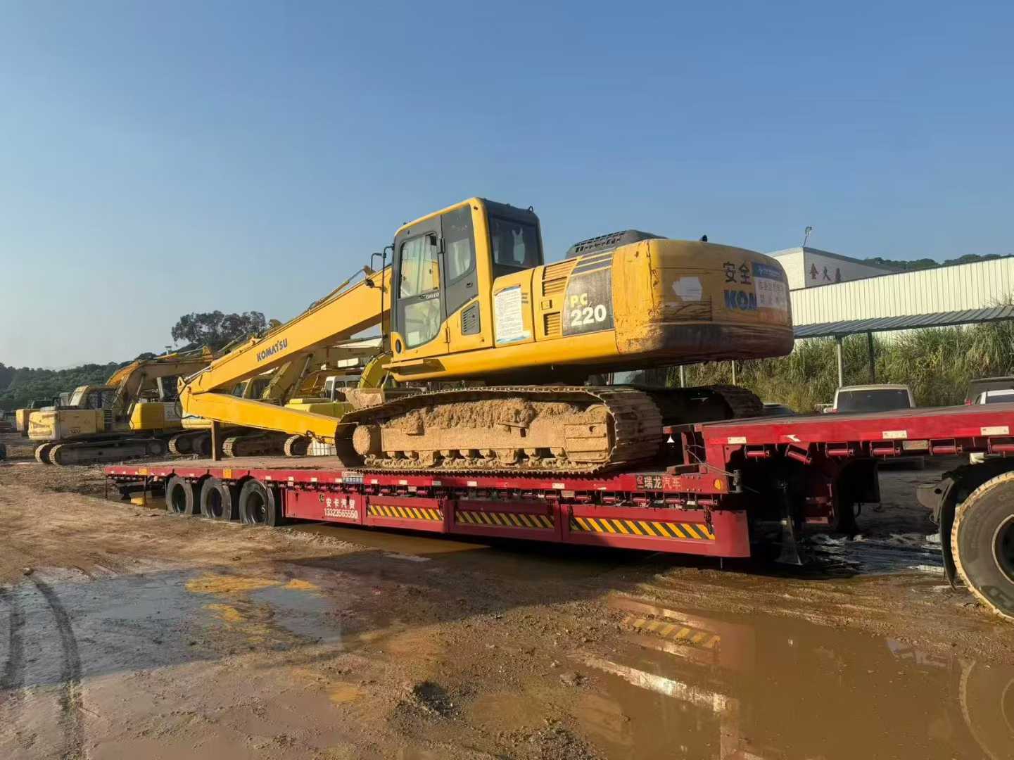 Buy Komatsu PC220-8 Used Excavator / 2 Used Komatsu PC220-8 Excavator 2016 Model / 2