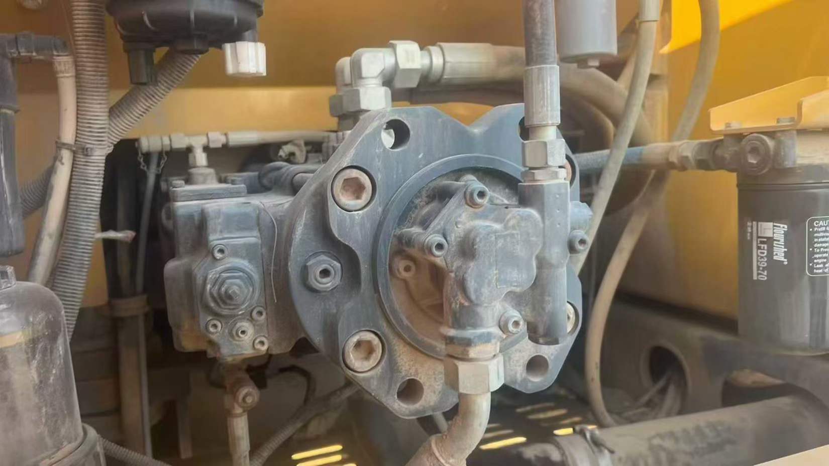 Buy XCMG LW200 Used Excavator / 5 Used XCMG LW200 Excavator 2018 Model / 5