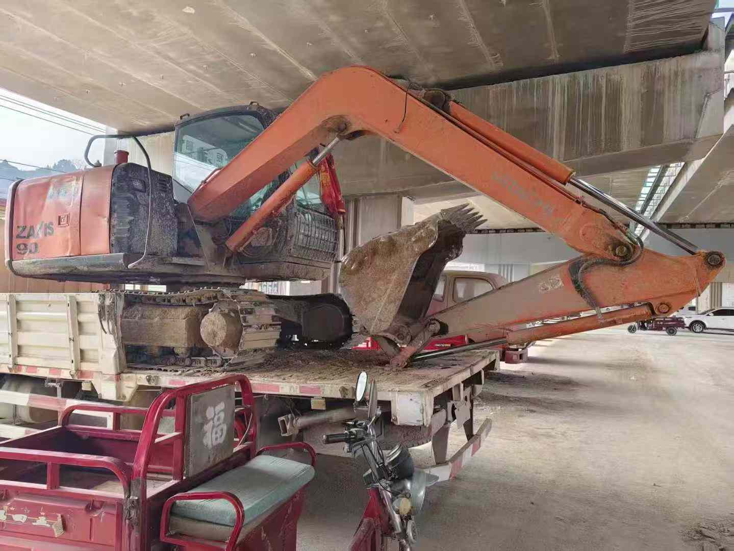 Buy Hitachi ZX70 Used Excavator / 4 Used Hitachi ZX70 Excavator 2014 Model / 4