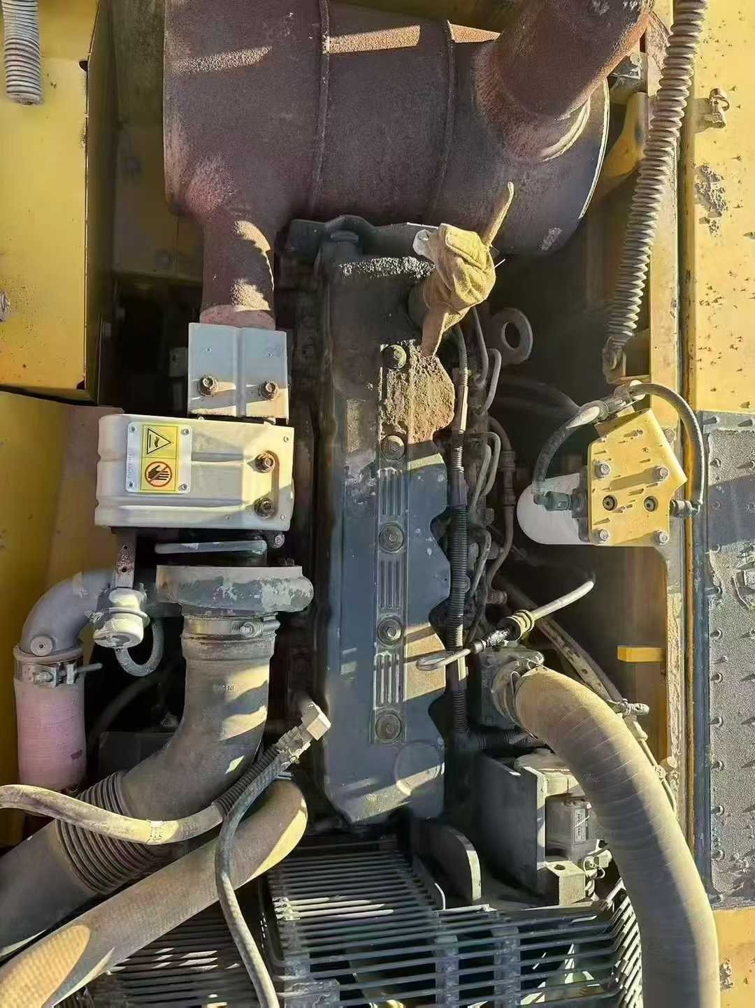 Buy Komatsu PC220-8 Used Excavator / 1