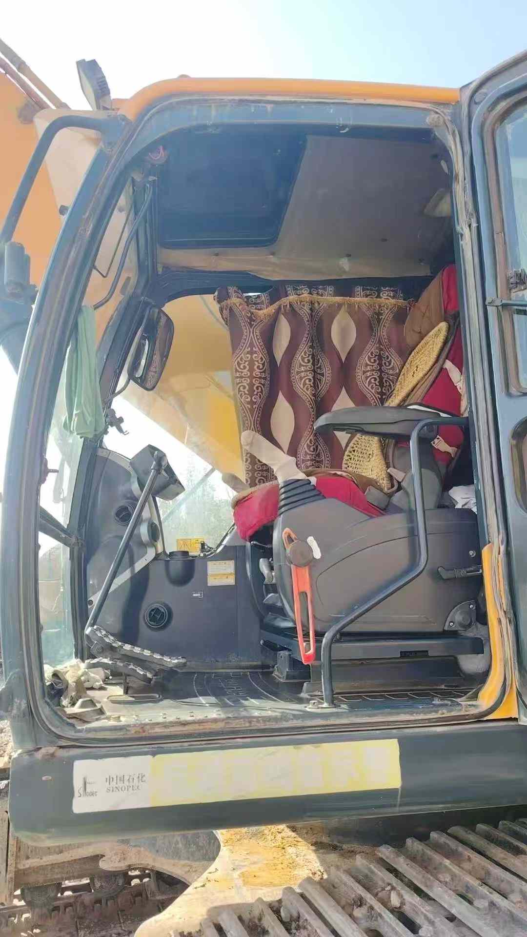 Buy Hyundai 350LC-9V Used Excavator / 6 Used Hyundai 350LC-9V Excavator 2018 Model / 6