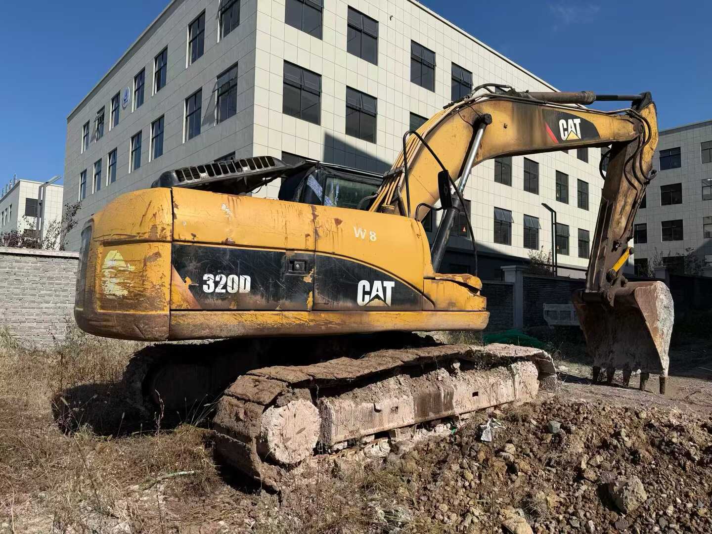 Buy Caterpillar 320D Used Excavator / 2 Used Caterpillar 320D Excavator 2016 Model / 2