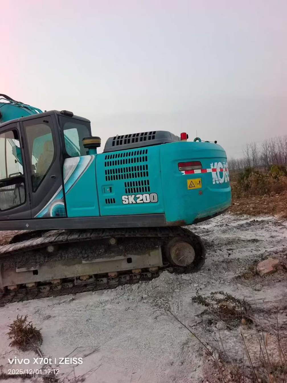 Buy Kobelco SK200 Used Excavator / 2 Used Kobelco SK200 Excavator 2017 Model / 2