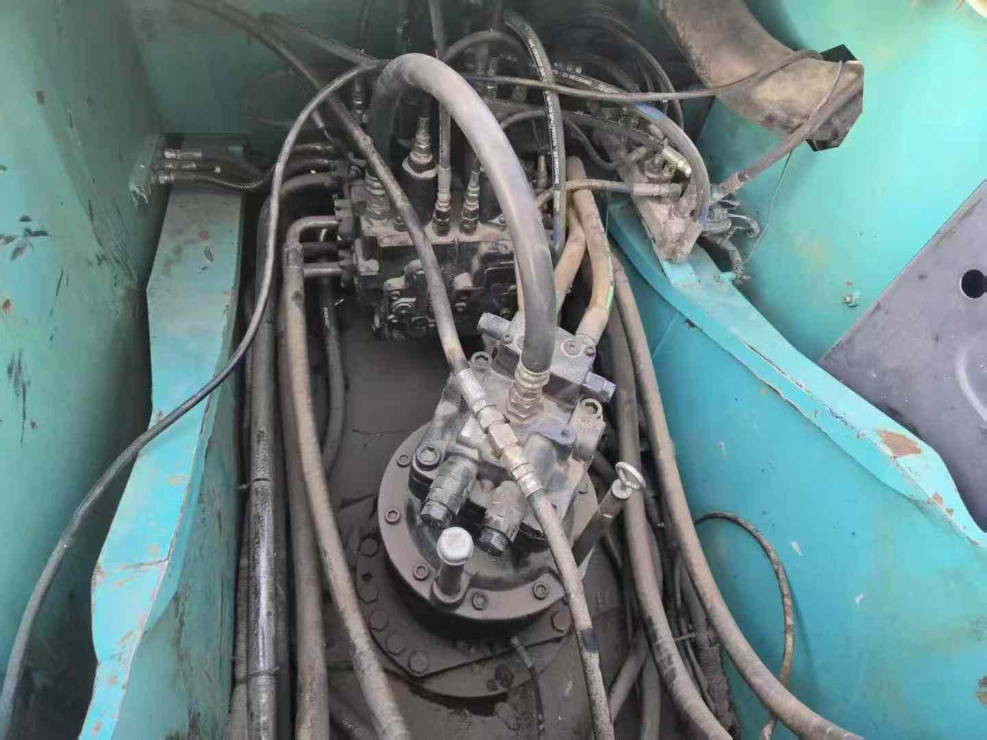 Buy Kobelco SK210 Used Excavator / 3 Used Kobelco SK210 Excavator 2010 Model / 3